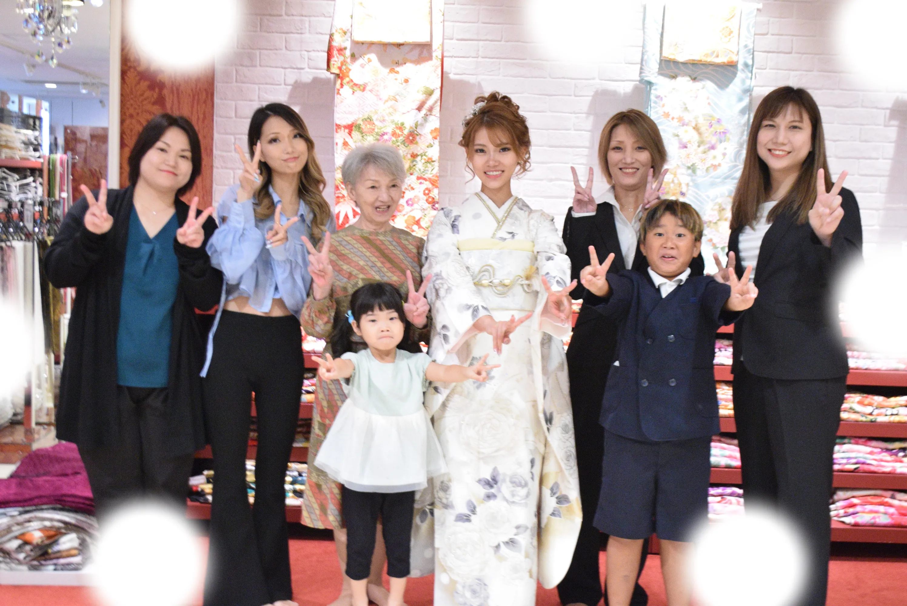 振袖　レンタル　袴　前撮り　大阪　梅田　かわいい　イマドキ　オシャレ　古典　くすみカラー　レース　ペット可　後撮り　モード　キラキラ　ヘップバーン