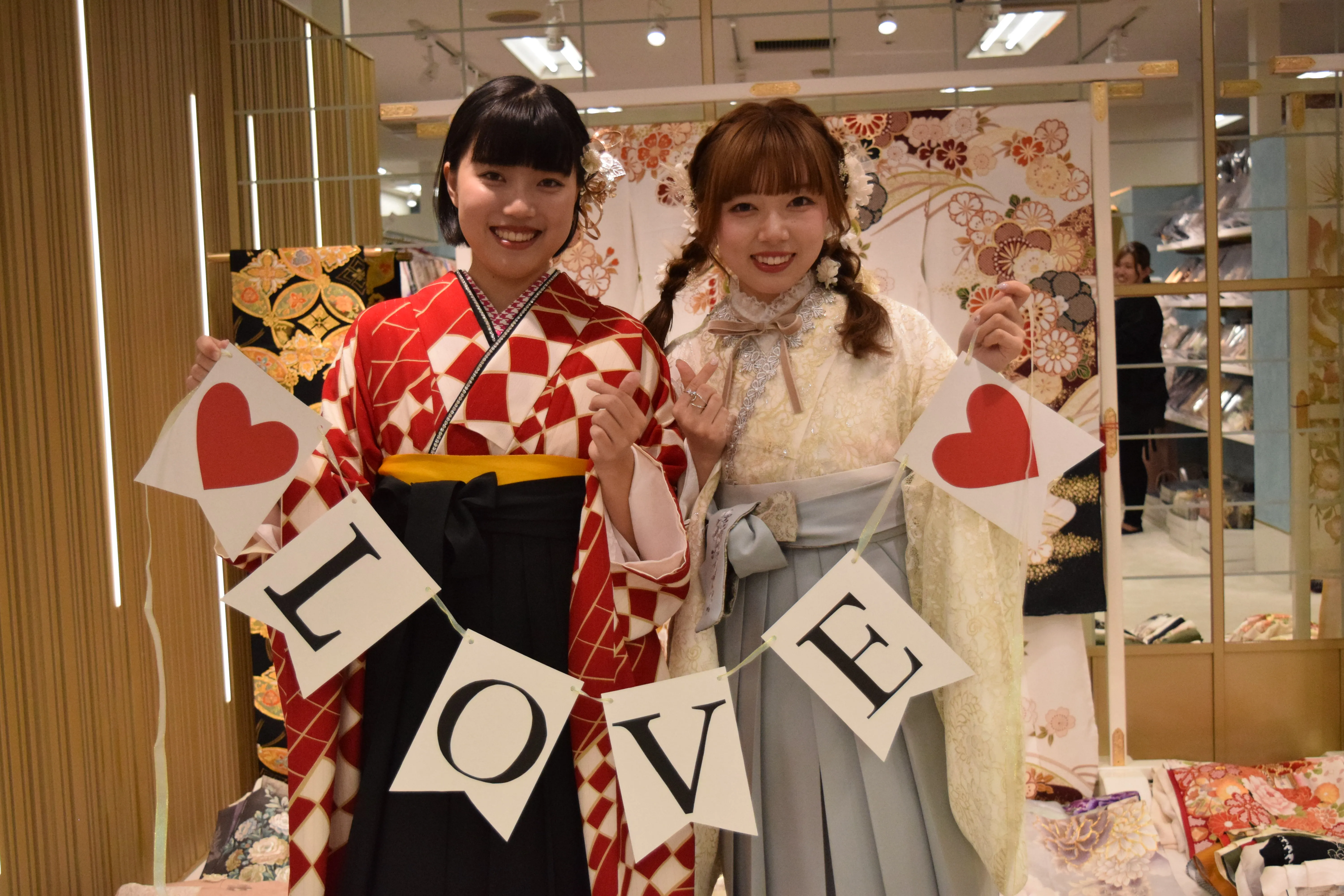 袴　卒業式　なんば　大阪　心斎橋　かわいい　イマドキ