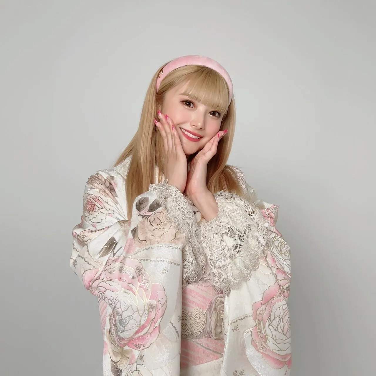 振袖レンタル　奈良　橿原　かわいい　おしゃれ　個性派　かわいい　かっこいい　くすみ　イマドキ　