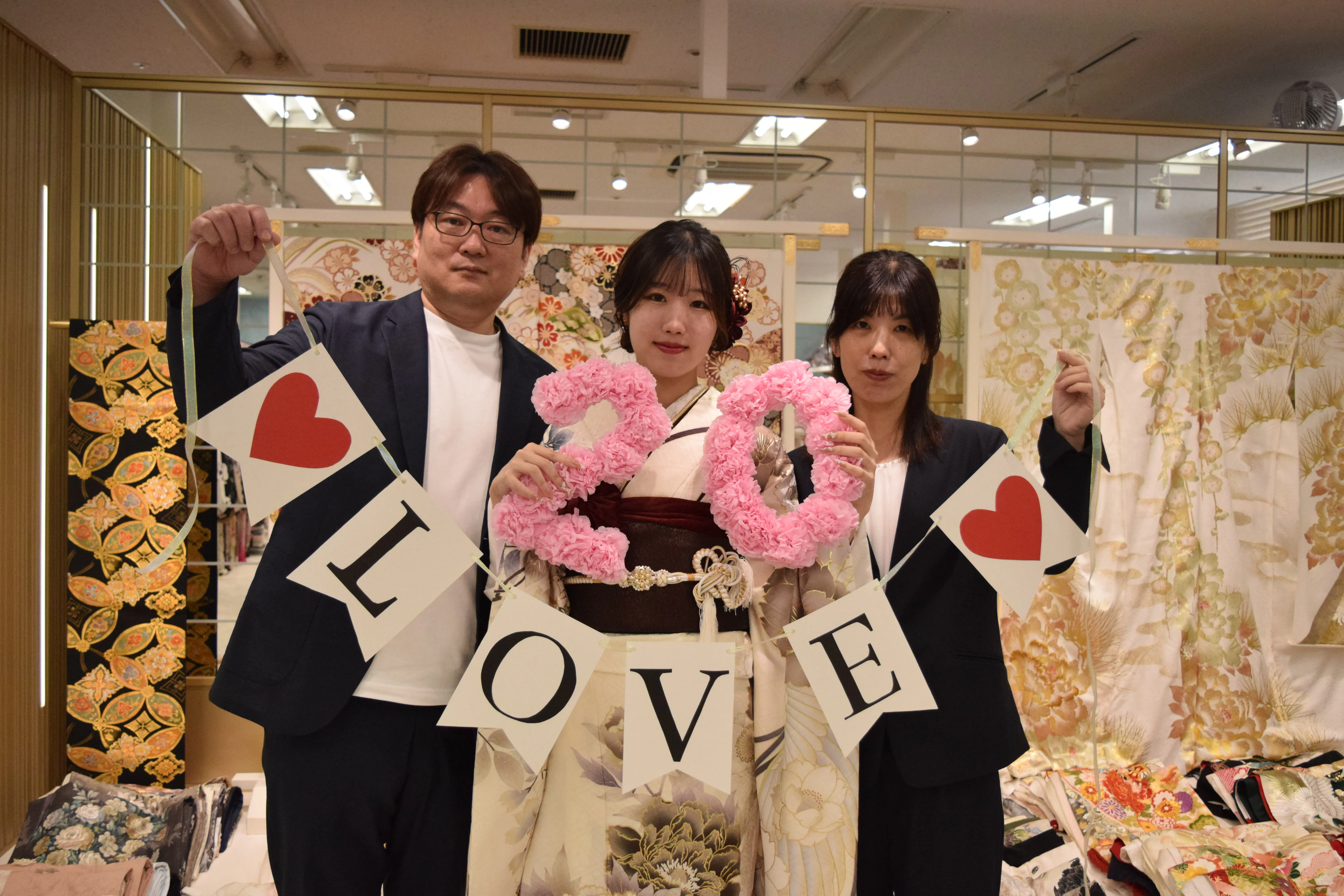 ヴｨンテージ　くすみ　振袖レンタル