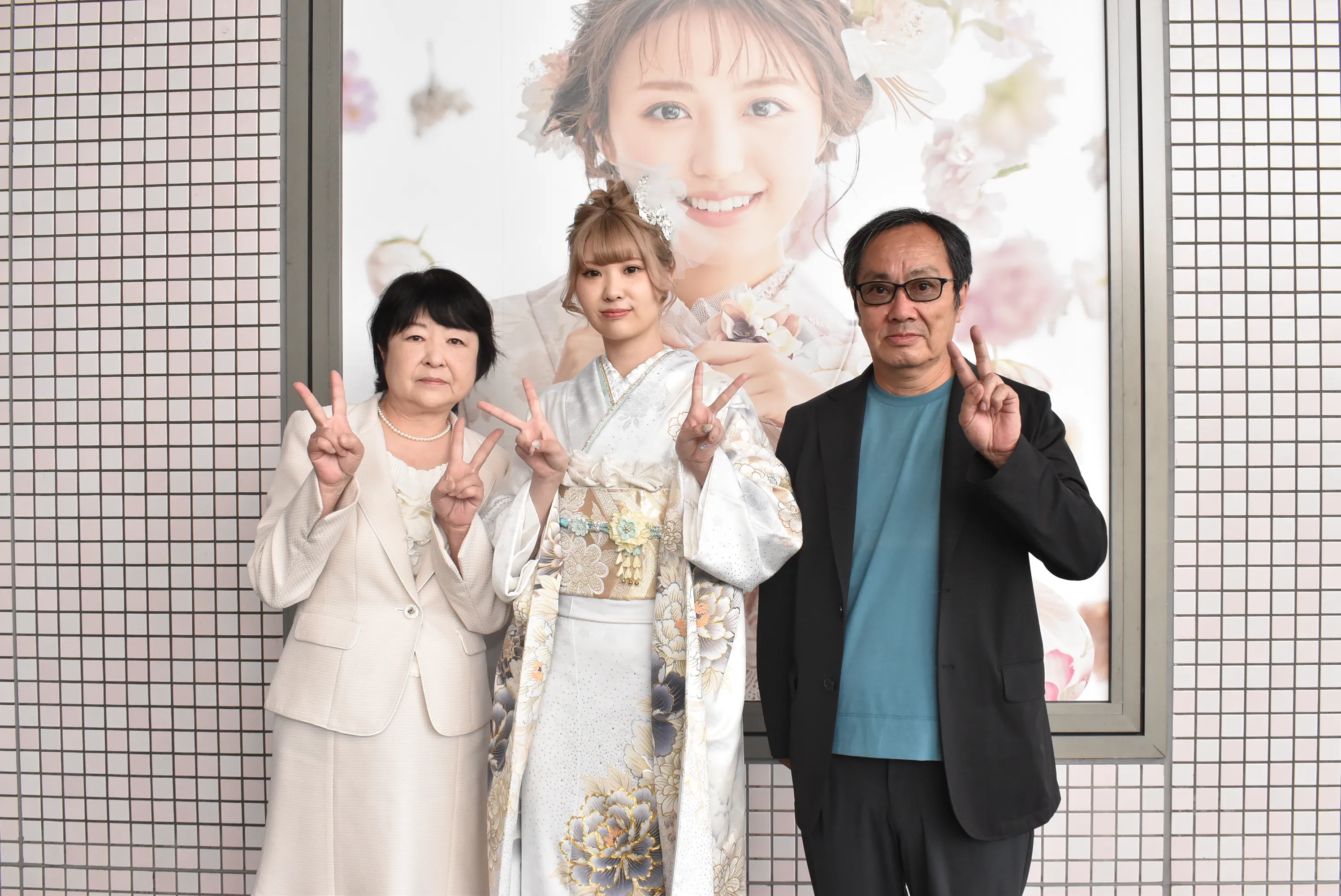 成人式　振袖レンタル　成人式振袖　前撮り撮影会　孔雀　黒　