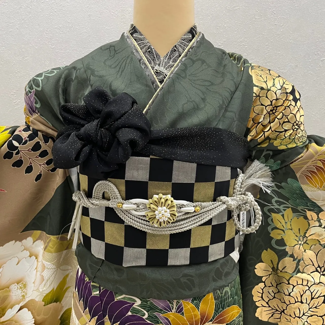 振袖レンタル　奈良　橿原　かわいい　おしゃれ　個性派　かわいい　かっこいい　くすみ　イマドキ　