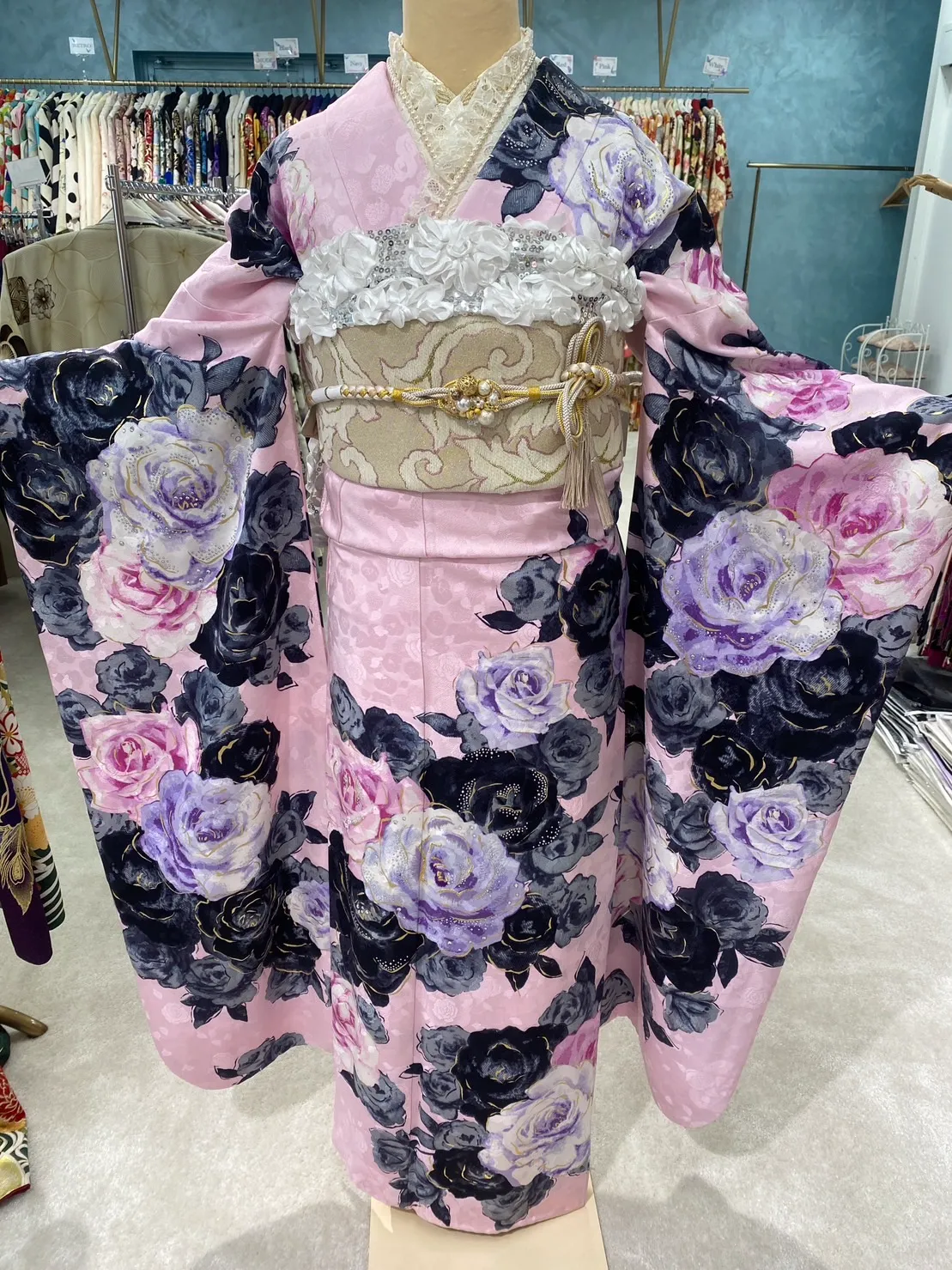 振袖レンタル　成人式　キラキラ　ヘップバーン
