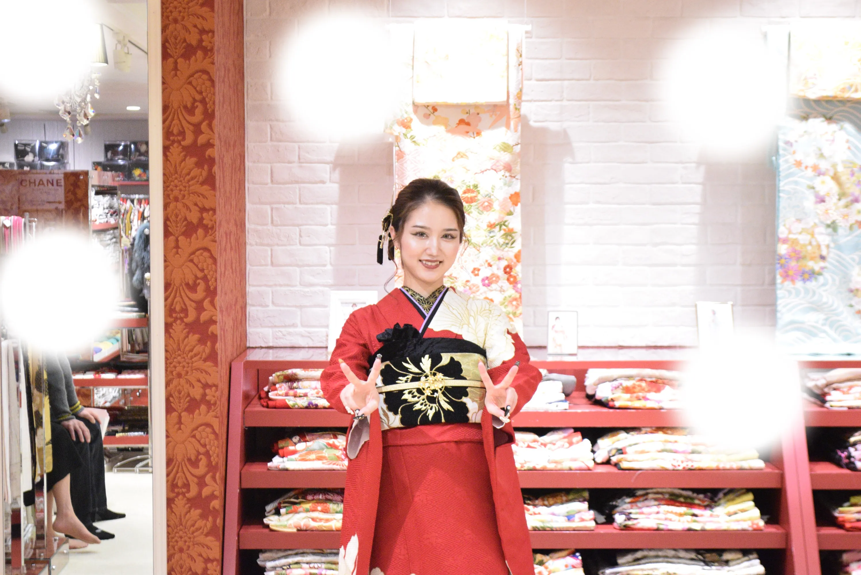 袴　振袖　レンタル　大阪　梅田　安い　かわいい　イマドキ　くすみカラー　レース　オシャレ　派手　被らない　個性的　シンプル　前撮り　ペット可