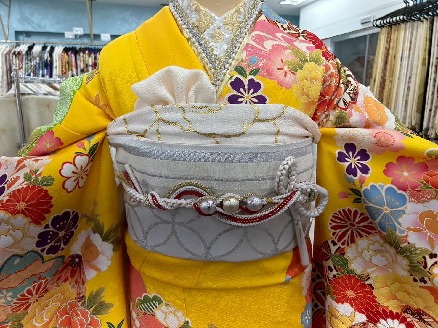振袖レンタル　成人式　レトロ古典