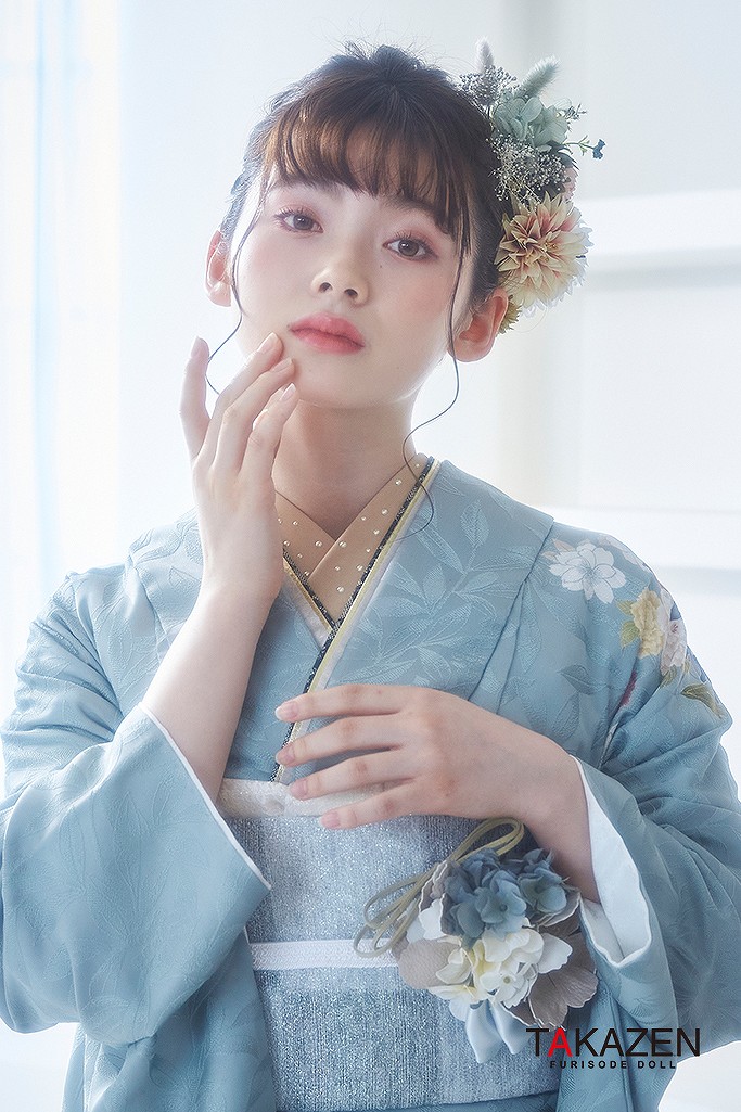 成人式　レンタル　振袖　可愛い　今どき　青色　ブルー　花　水色　淡い色
