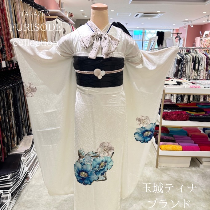 【TAKAZEN姫路店】玉城ティナちゃんブランドのすっきりアンティーク調振袖のご紹介♡