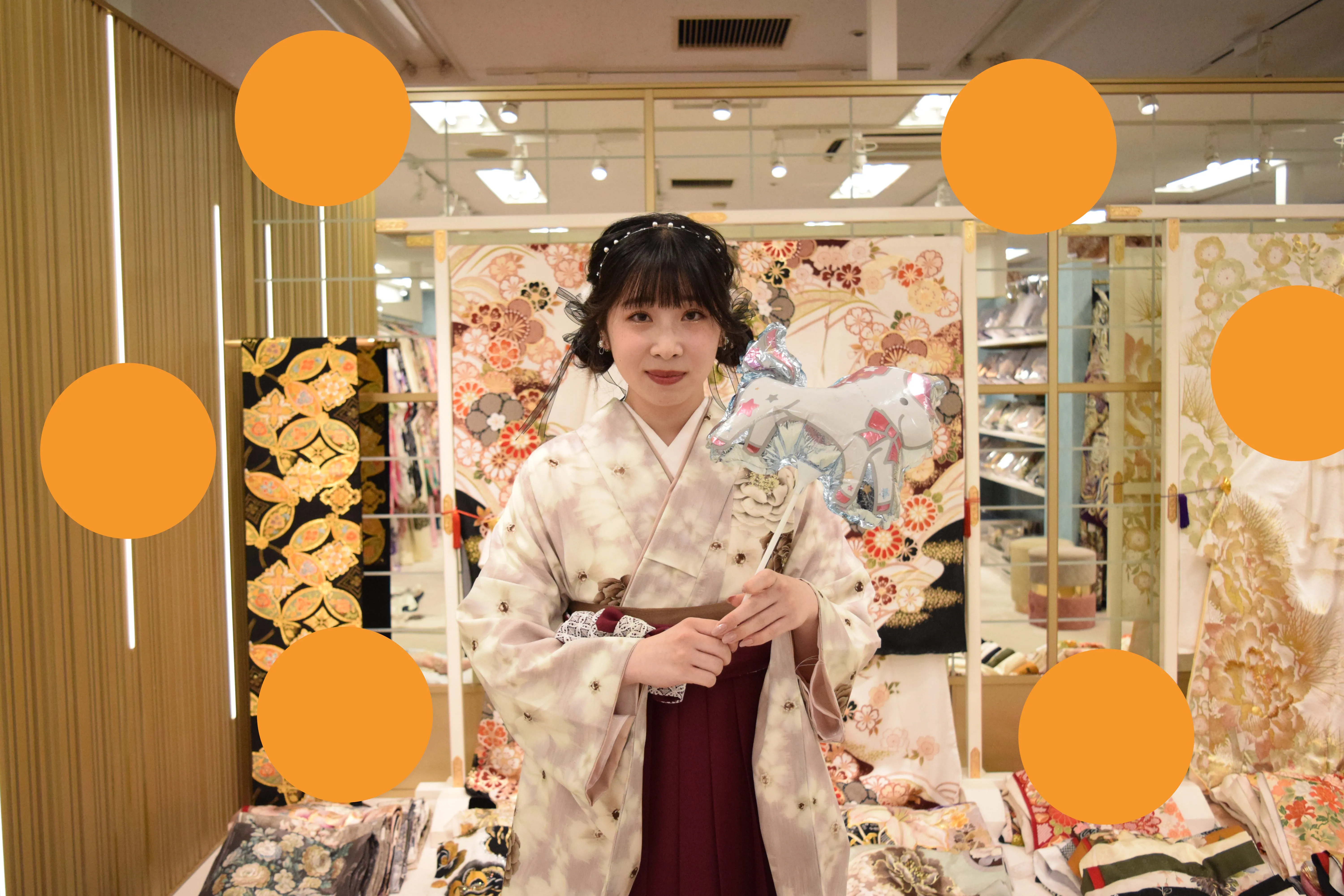 袴　レンタル　くすみ　ベージュ　いまどき