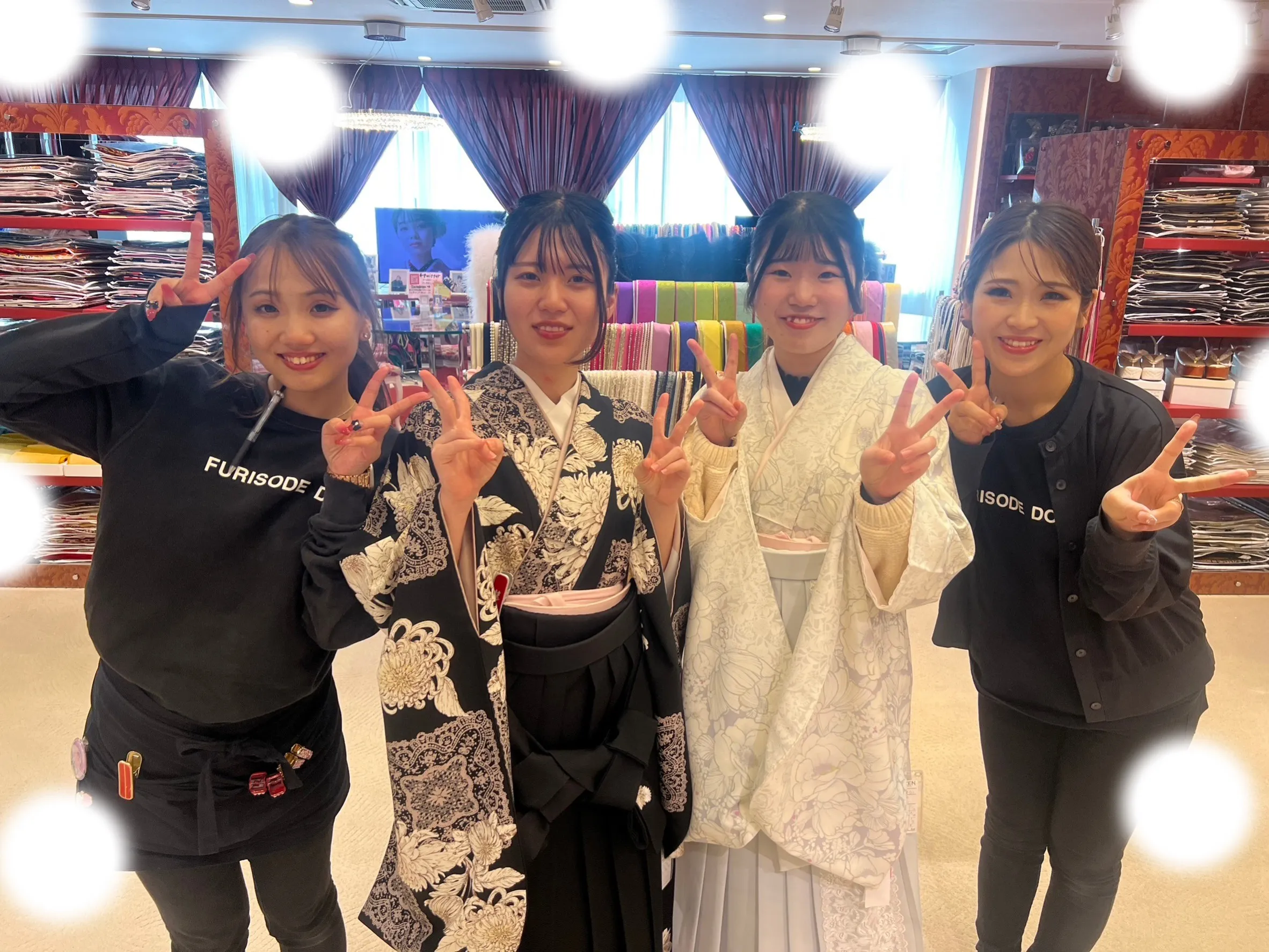【TAKAZEN梅田本店】♡２３日　大阪梅田でお友達同士のイマドキでかわいい袴姫ちゃん♡