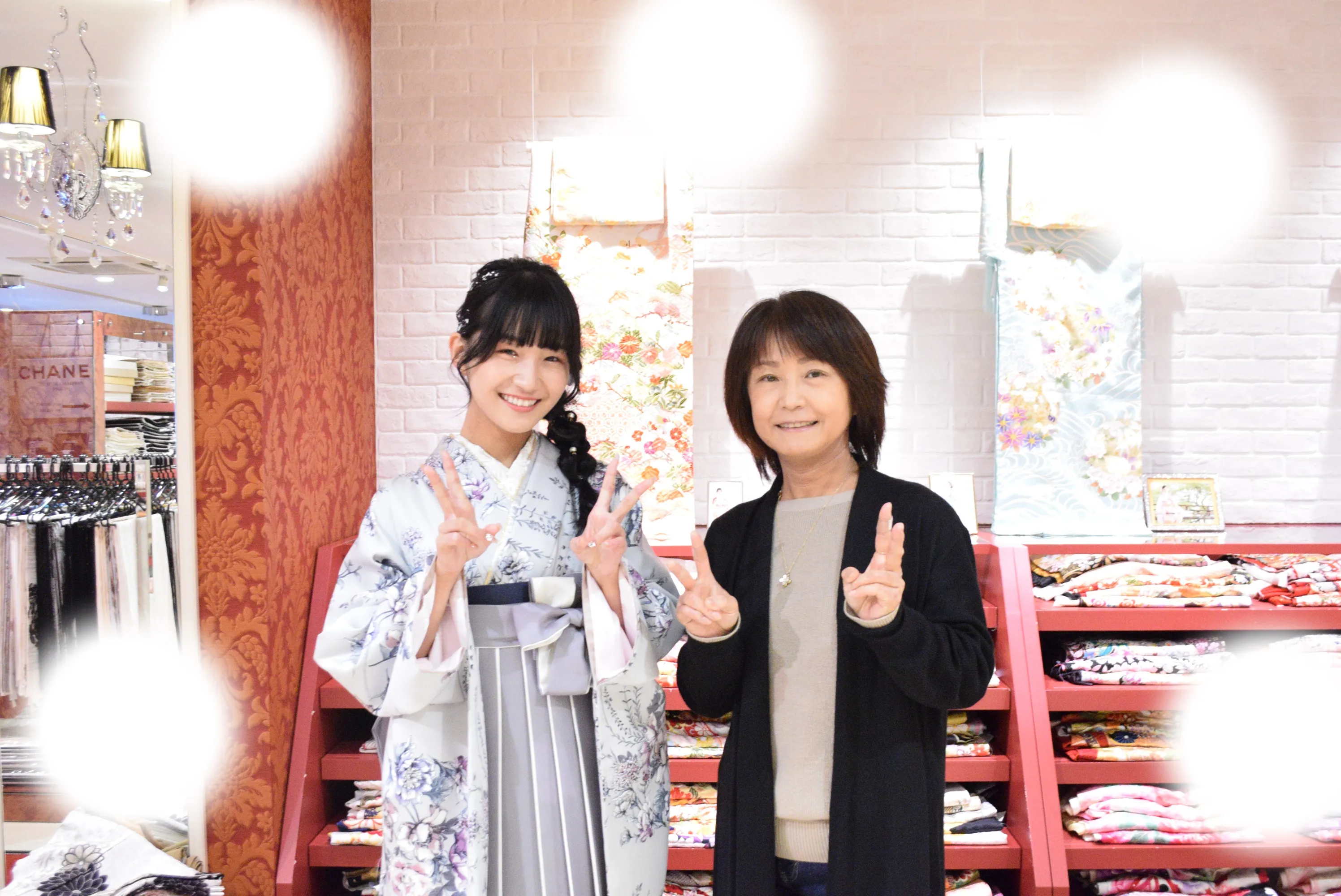 袴レンタル　振袖レンタル　くすみ　キラキラ　かわいい　梅田　大阪　安い　イマドキ　古典　くすみカラー　前撮り　ヴィンテージ　渋い