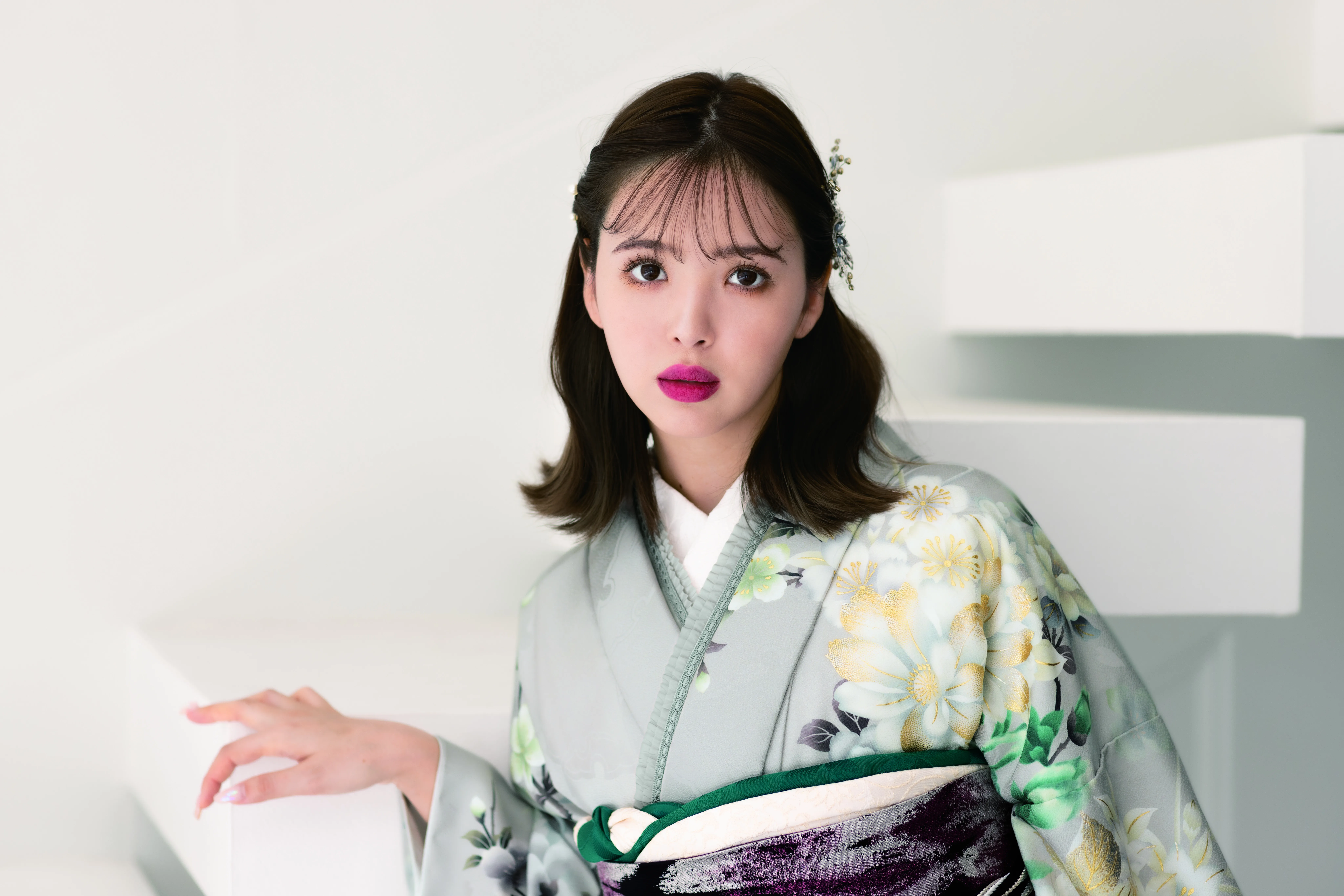 藤田ニコル　にこるん　振袖レンタル