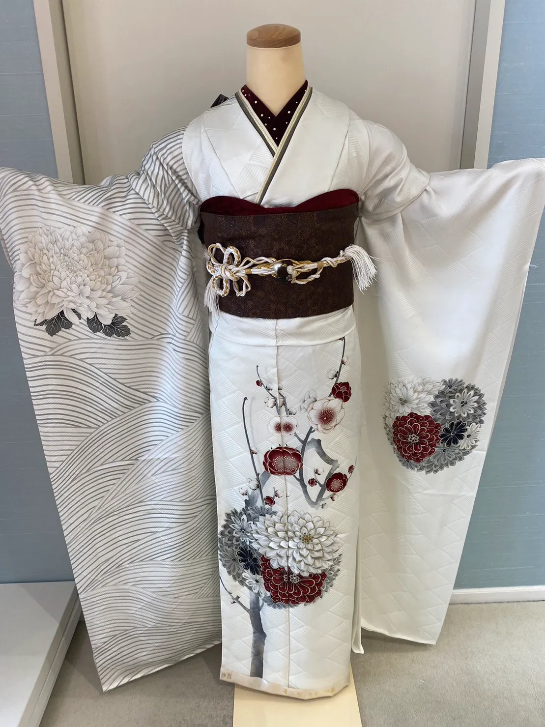2024　2025　2026　成人式　TAKAZEN堺店　振袖レンタル　最新　シンプル