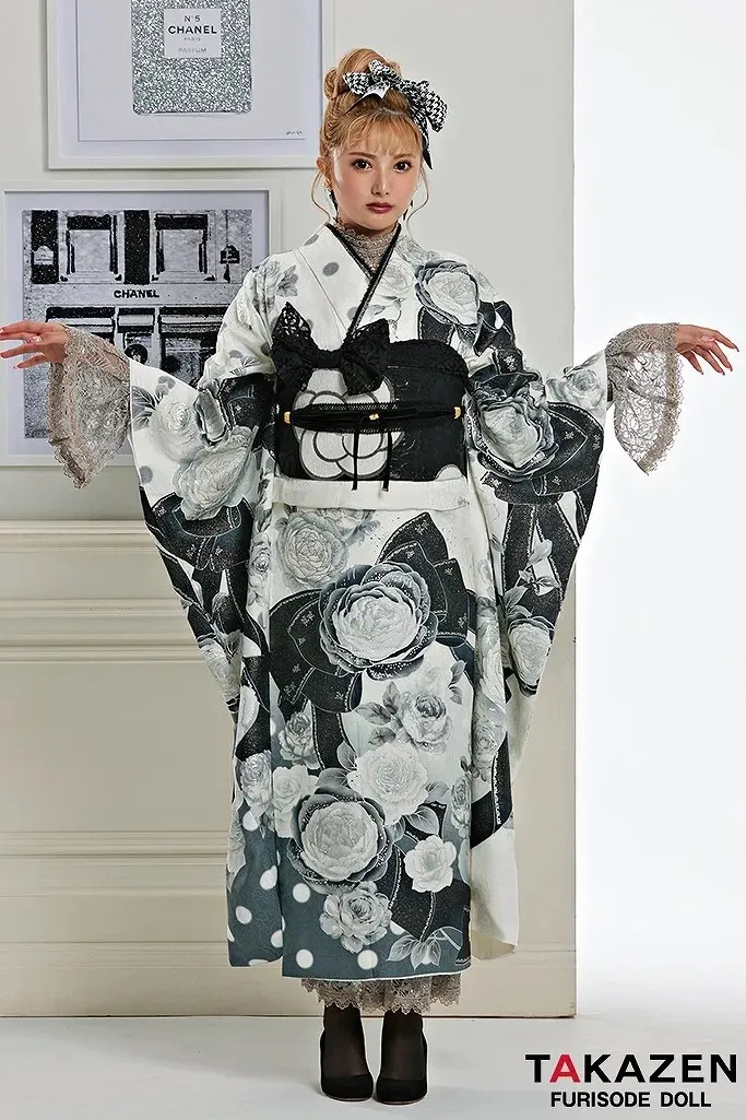 2024　2025　成人式　振袖レンタル　レース　最新小物　振袖トレンド　イマドキオシャレ　可愛い振袖　キラキラ