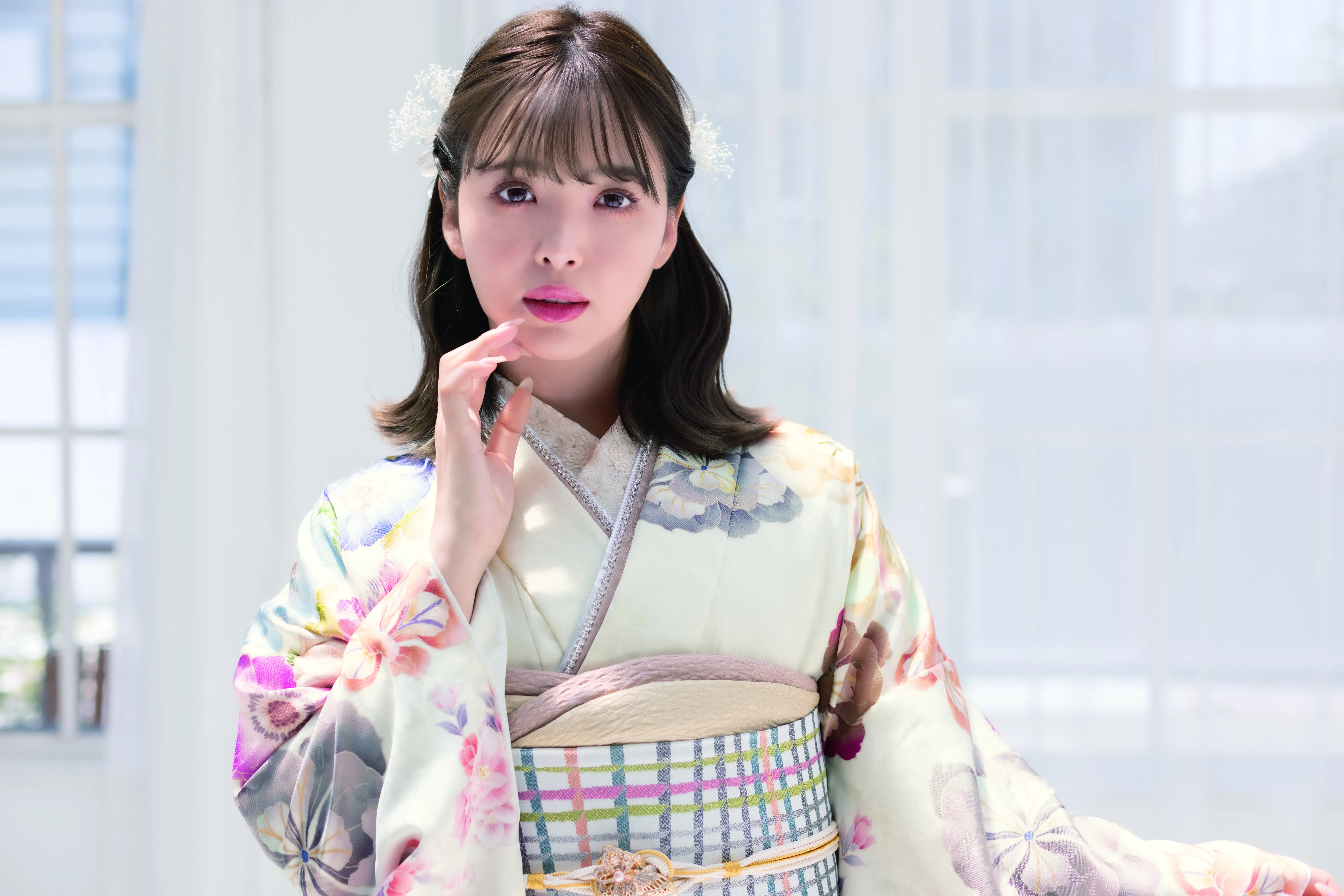 藤田ニコル　にこるん　振袖レンタル