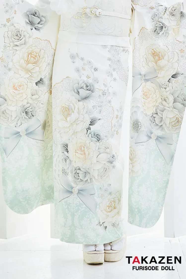 TAKAZENのレンタル振袖 ヘップバーンコスメカラー　白/ミントグリーン/淡い色　バラ柄/ブーケ柄　ガーリー　かわいい　レースインナー　香川るな【通販可】25002