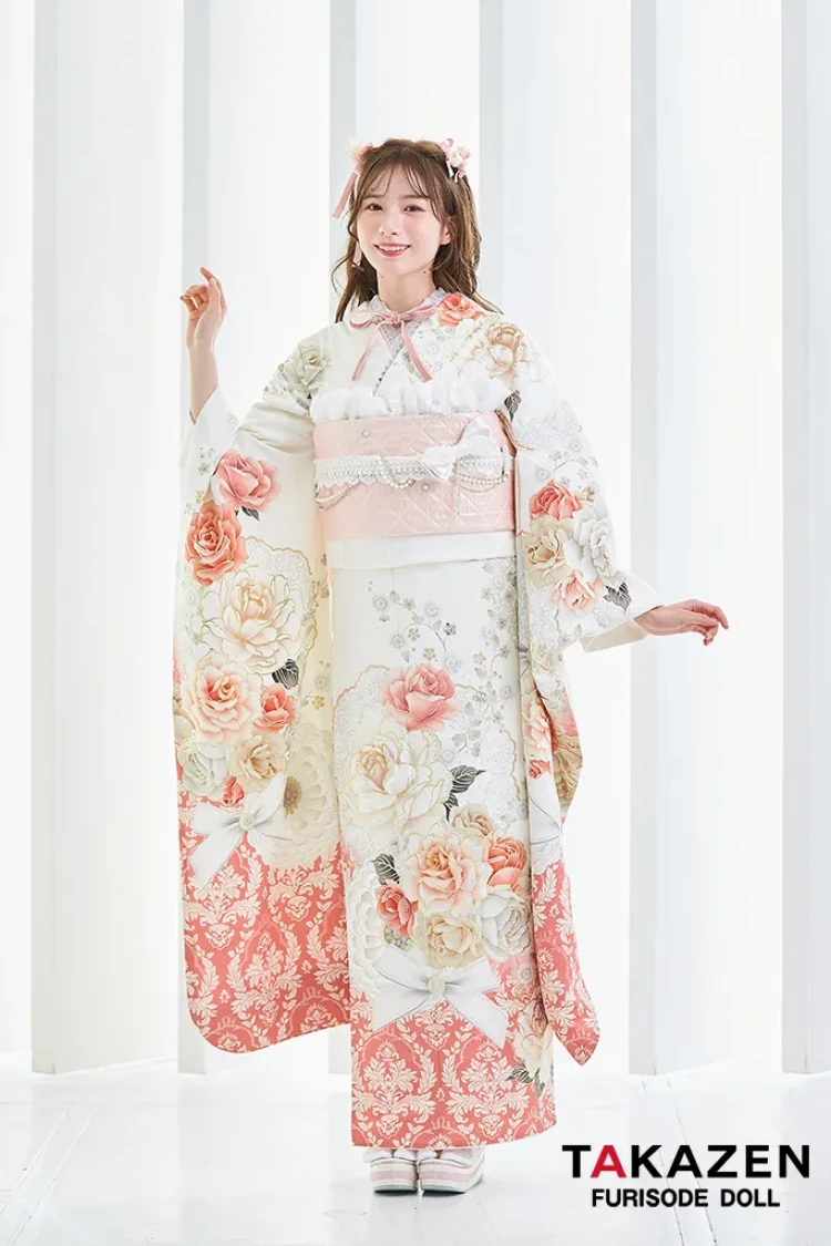 TAKAZENのレンタル振袖 ヘップバーンコスメカラー　白/ピンク/ピーチ　バラ柄/ブーケ柄　あざとかわいい　ガーリー　リボン　キラキラ　フェミニン　白宮みずほ【通販可】25006