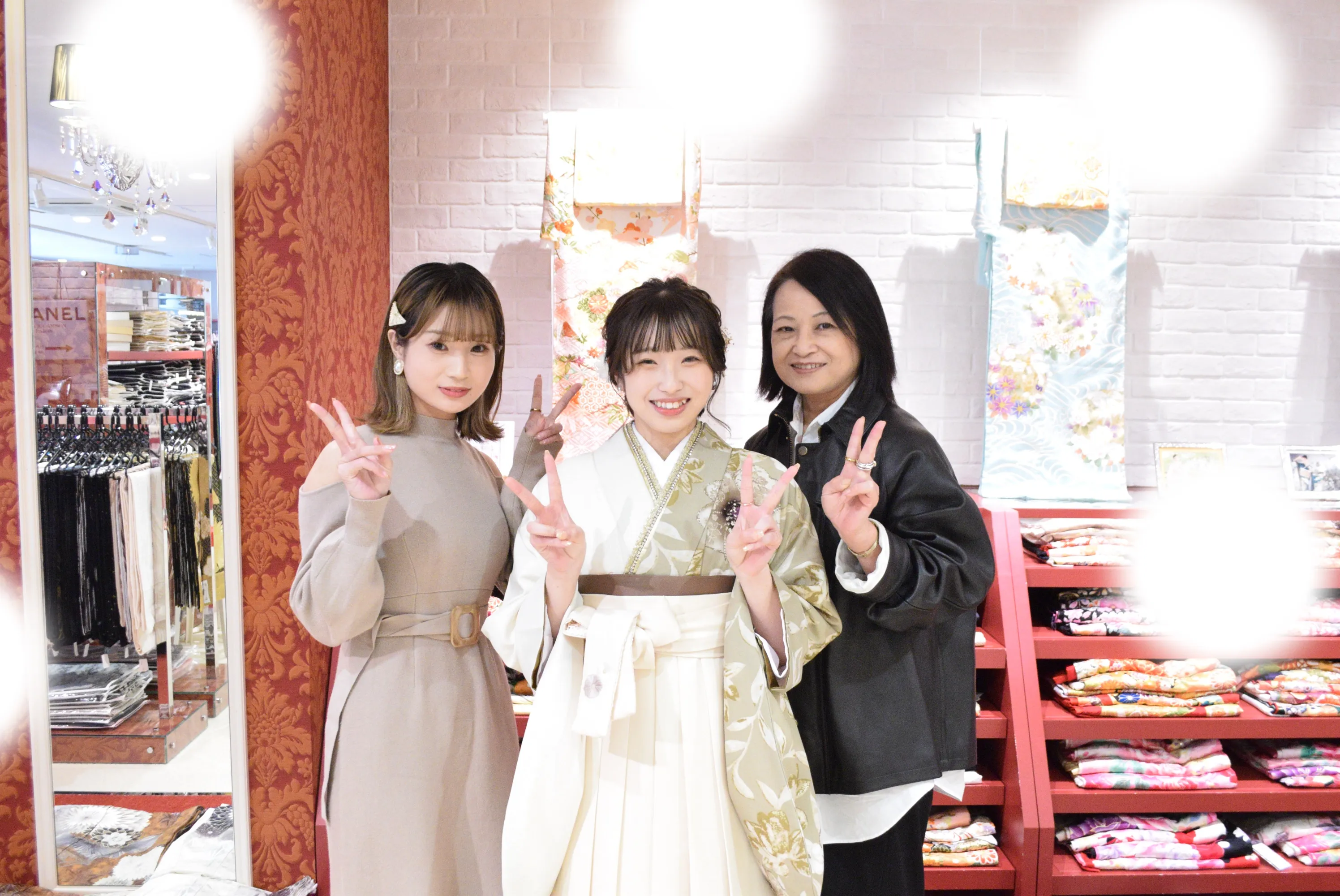 成人式　前撮り　梅田　袴　くすみカラー　かわいい　イマドキ　淡色　古典　タカゼン　撮影