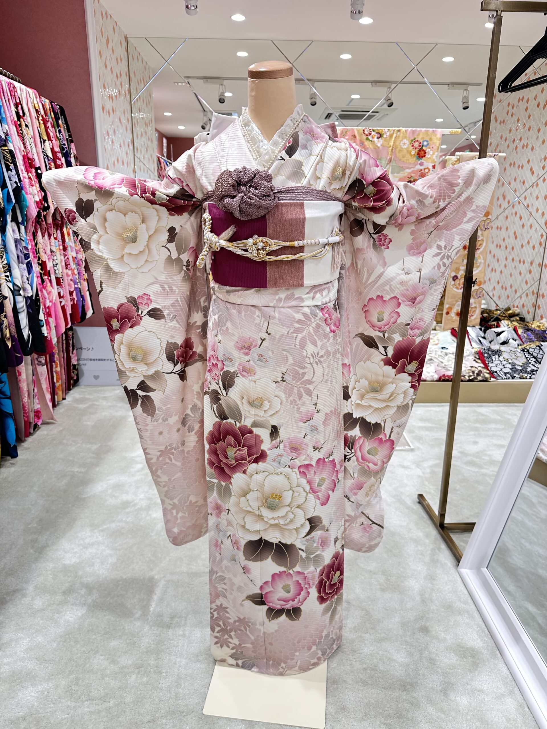 姫路市 姫路市成人式 くすみガーリー 香音 ピンク 成人式振袖 TAKAZEN 振袖レンタル