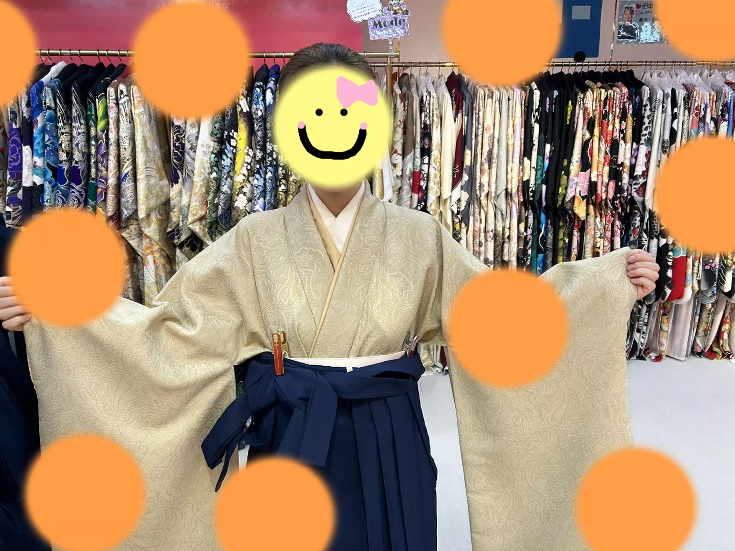 TAKAZEN神戸三宮店　前撮り撮影会　卒業式　袴　古典　イマドキ　カワイイ　コディネート　無地　シンプル　くすみ　紺色　おしゃれ