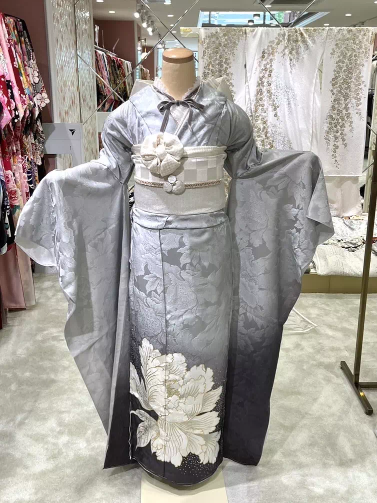 TAKAZEN姫路店　加古川市　高砂市　たつの市　くすみ　振袖レンタル　人気振袖　姫路市　成人式　卒業式　袴　振袖　イマドキ振袖　香音　
