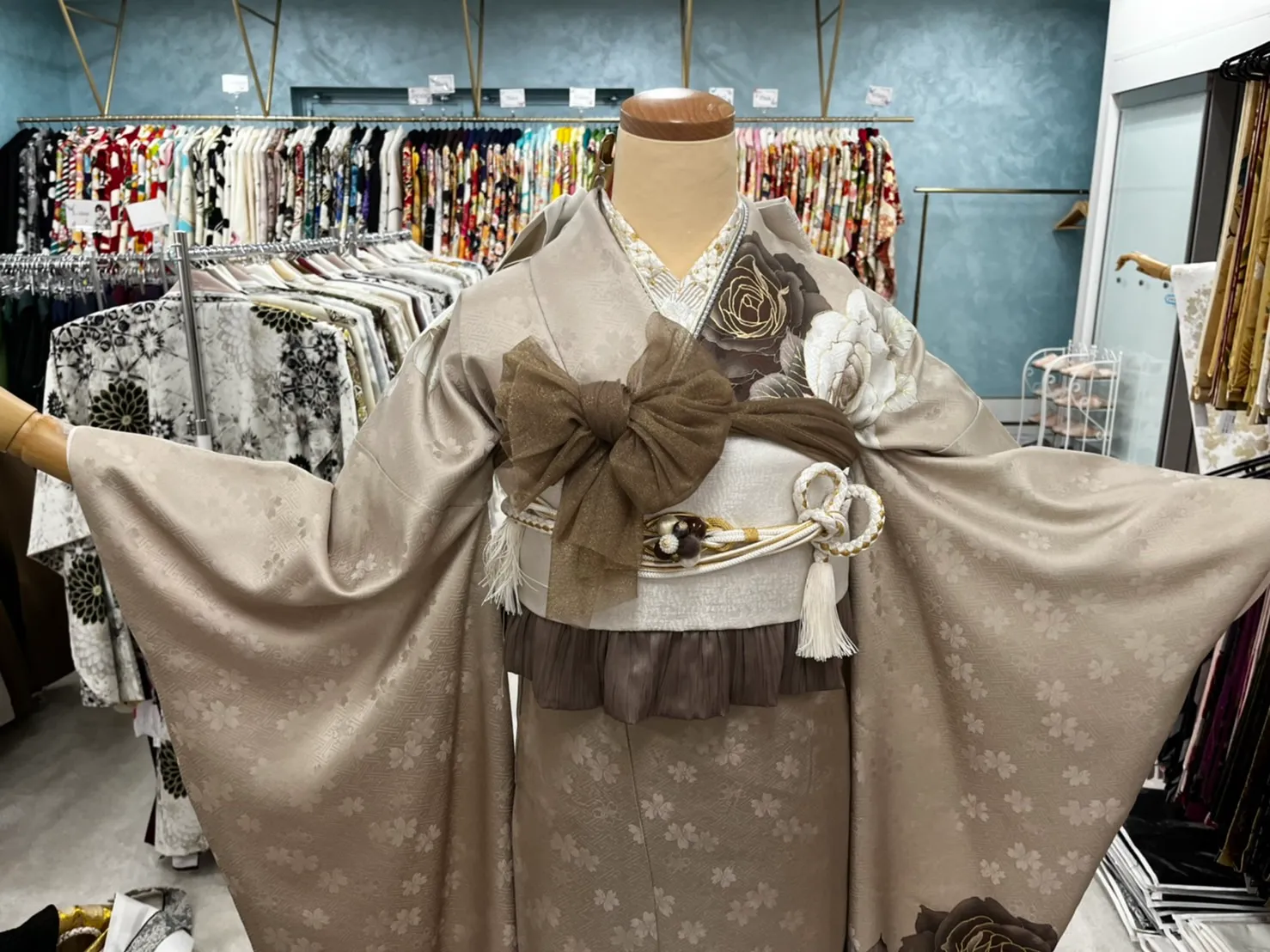 振袖レンタル　成人式　くすみ　シンプル