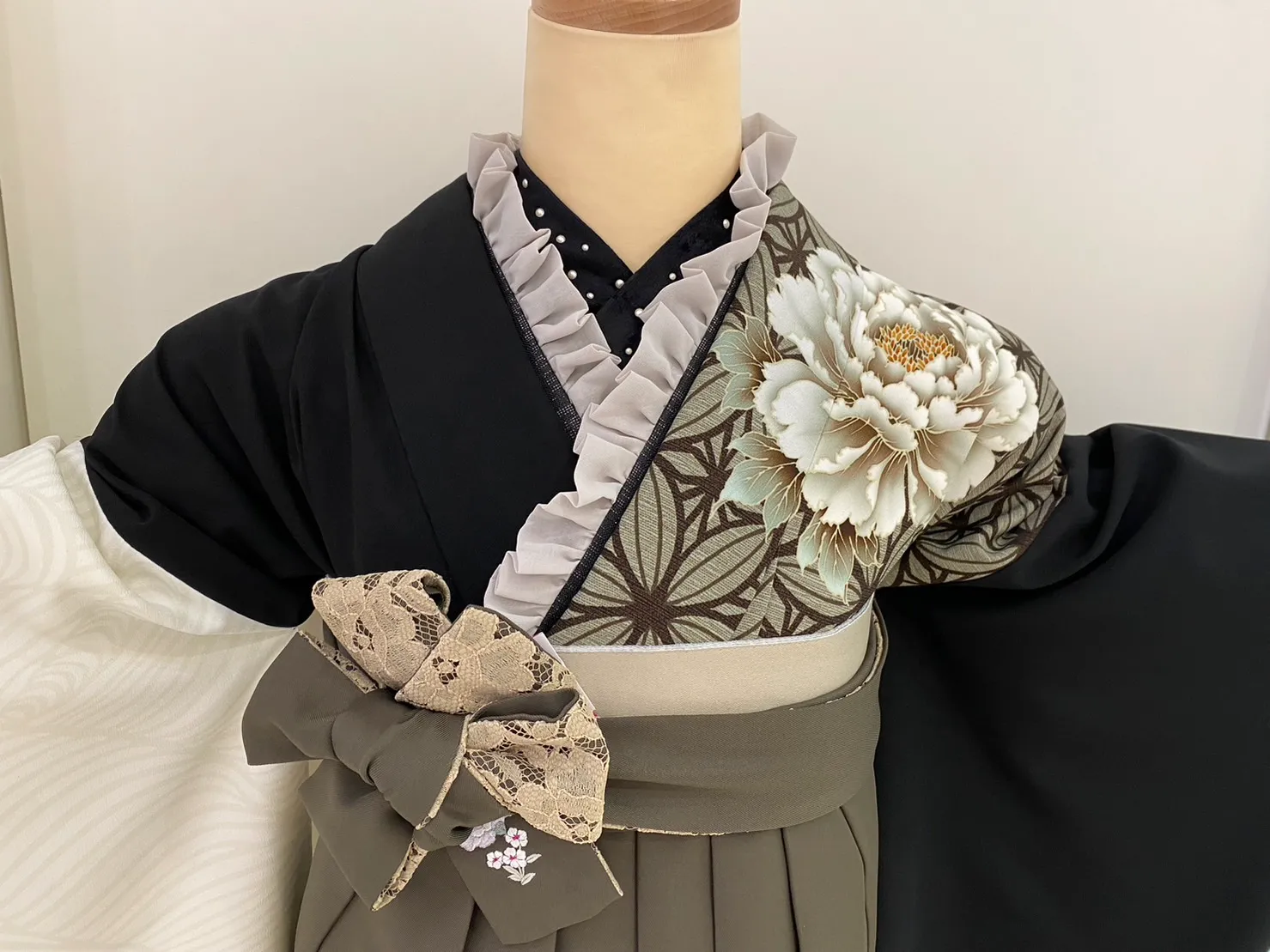 2024　卒業式　袴レンタル　レトロ　シンプル　ヴィンテージスタイル　シック