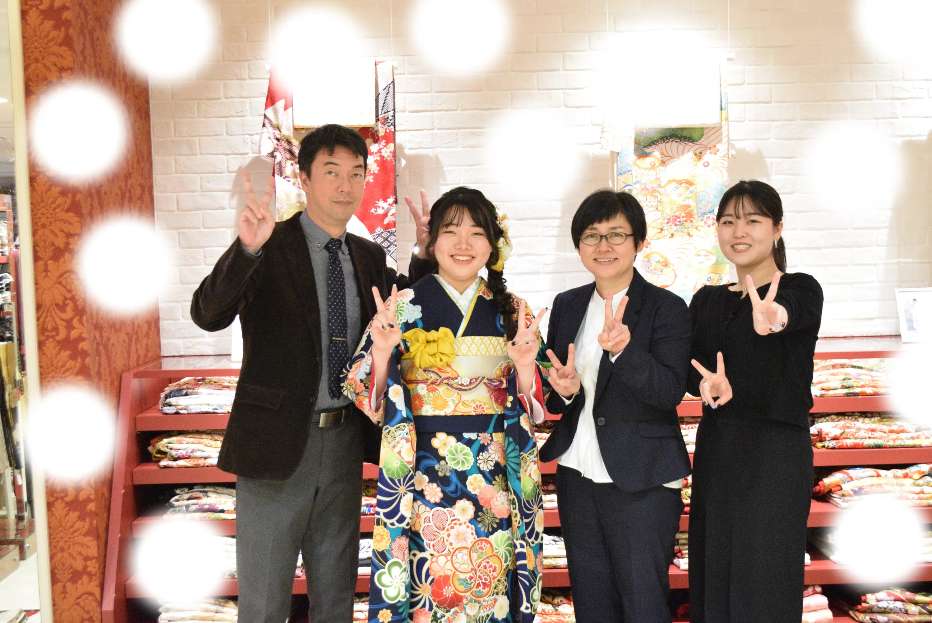 袴レンタル　振袖レンタル　くすみ　キラキラ　かわいい　梅田　大阪　安い　イマドキ　古典　くすみカラー　前撮り　ヴィンテージ　渋い