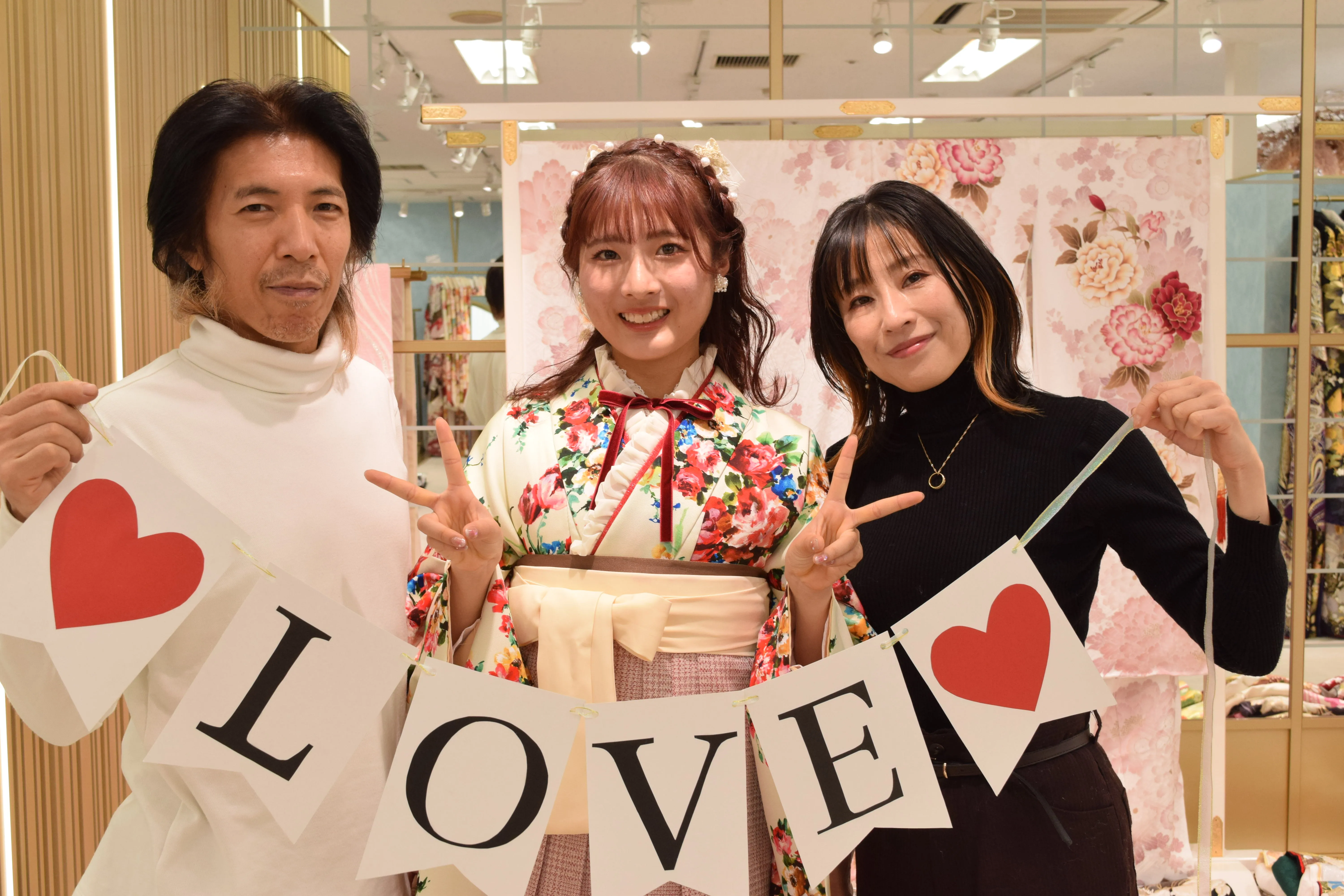 卒業袴　前撮り　袴レンタル　なんば　心斎橋　かわいい　ピンク
