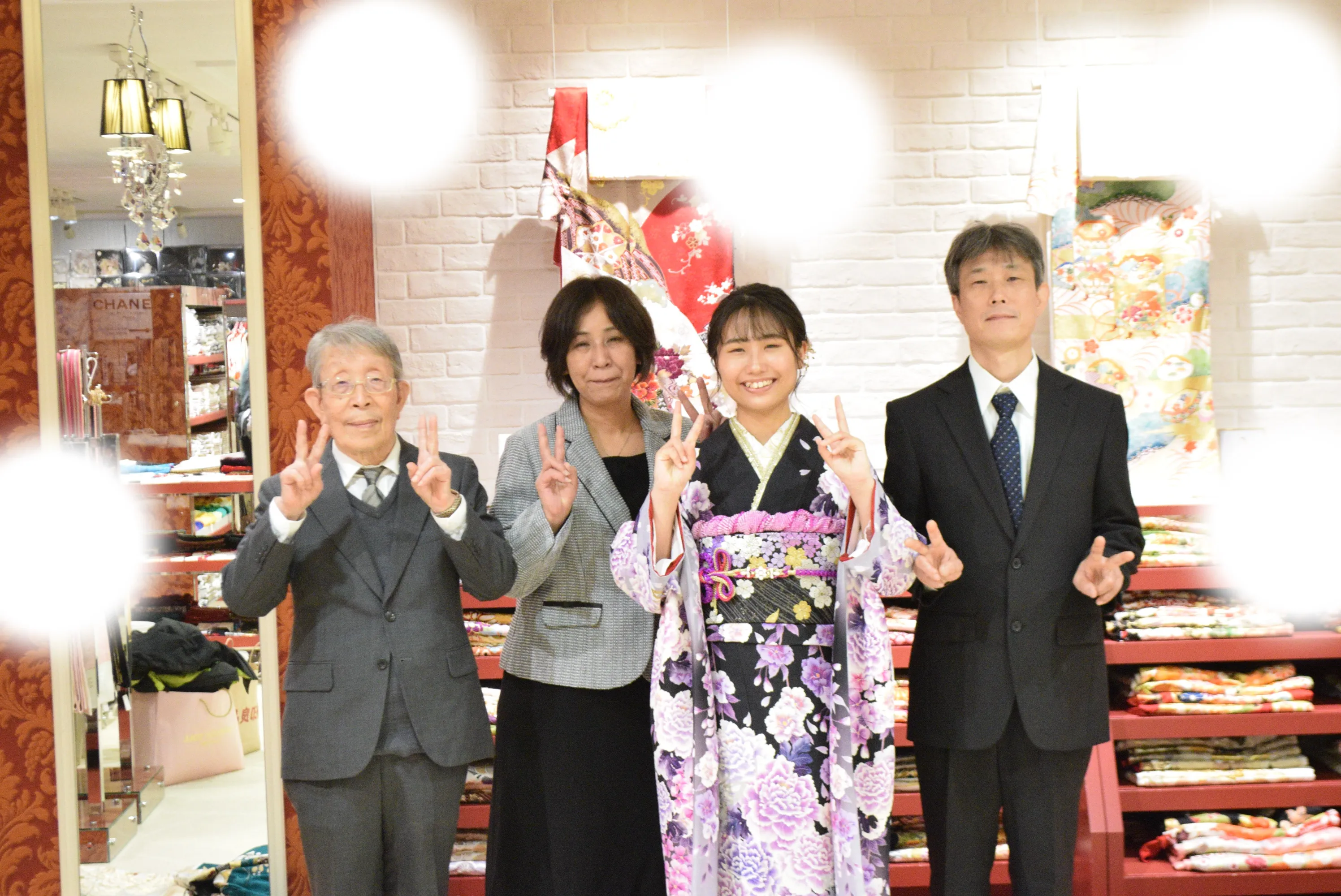 袴レンタル　振袖レンタル　くすみ　キラキラ　かわいい　梅田　大阪　安い　イマドキ　古典　くすみカラー　前撮り　ヴィンテージ　渋い