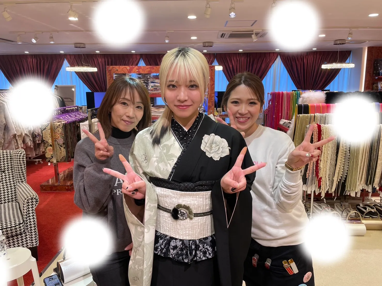 振袖レンタル　前撮り　ペット可　かわいい　安い　大阪　梅田　オシャレ　モノトーン　シンプル　玉城ティナ