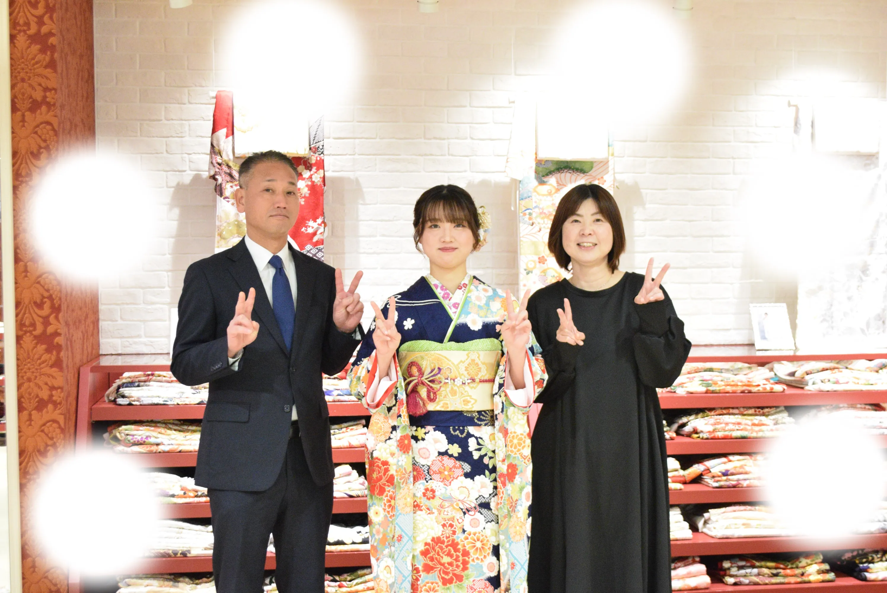 袴レンタル　振袖レンタル　くすみ　キラキラ　かわいい　梅田　大阪　安い　イマドキ　古典　くすみカラー　前撮り　ヴィンテージ　渋い