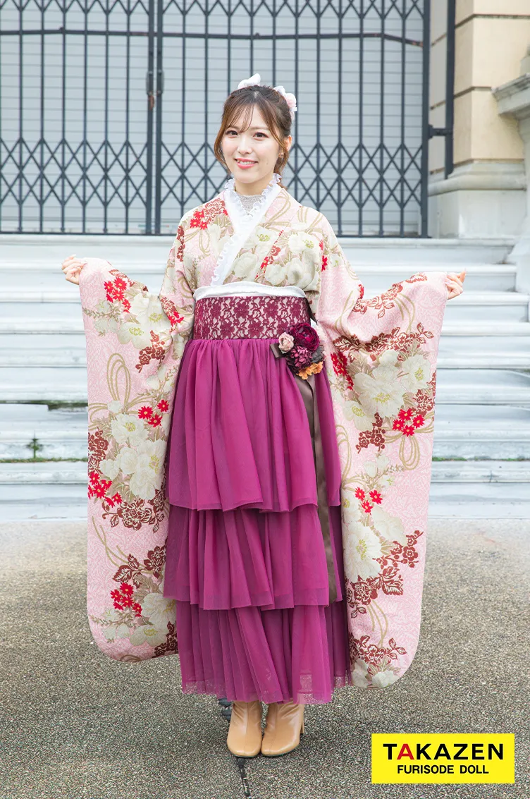 TAKAZENのレンタル袴 くすみカラーレトロ　ピンク/ダスティーカラー　ゴブラン織り風　かわいい　ガーリー　アンティーク調　ブーツコーデ【通販可】R25004