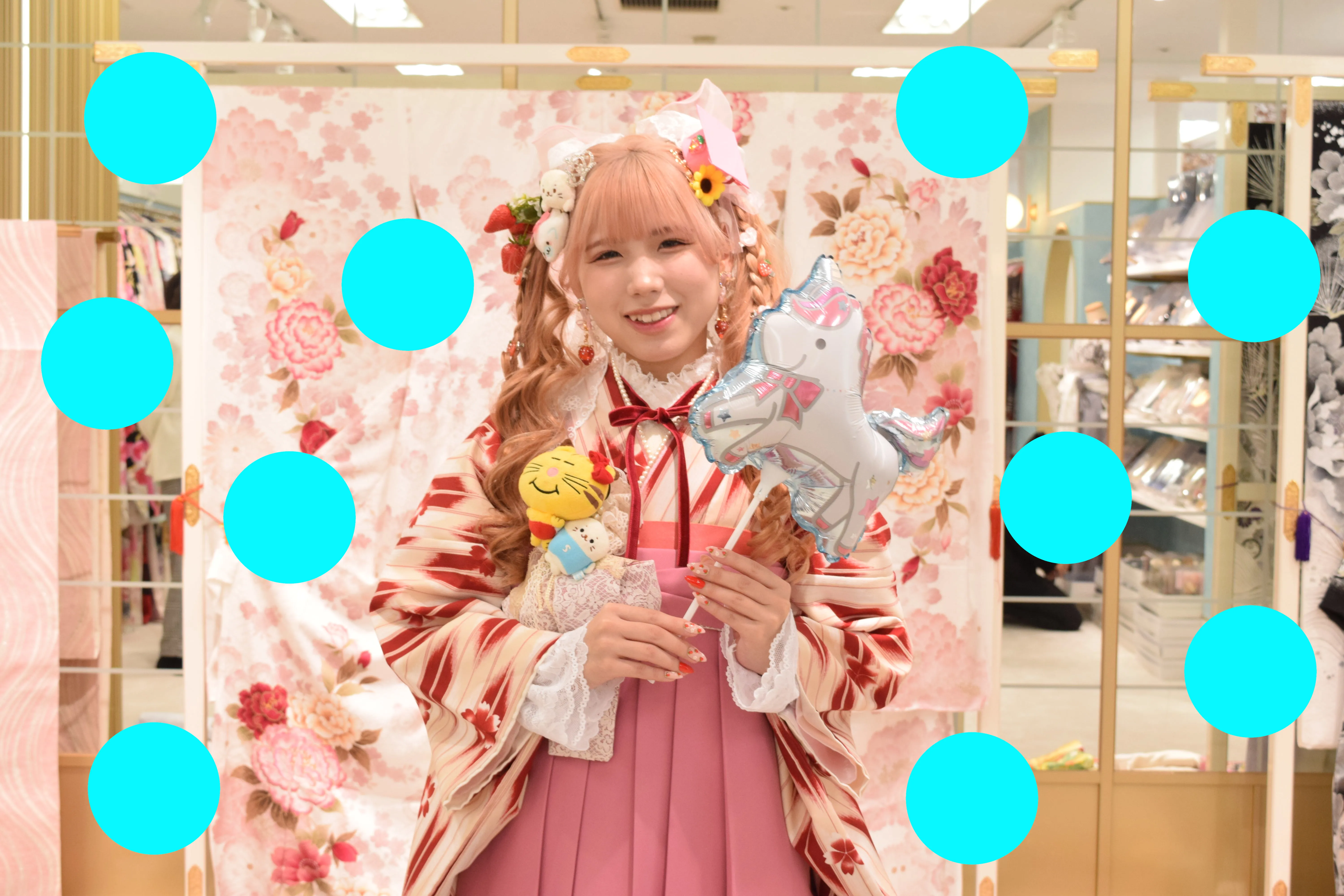 袴レンタル　前撮り　卒業式袴　かわいい　ピンク　苺