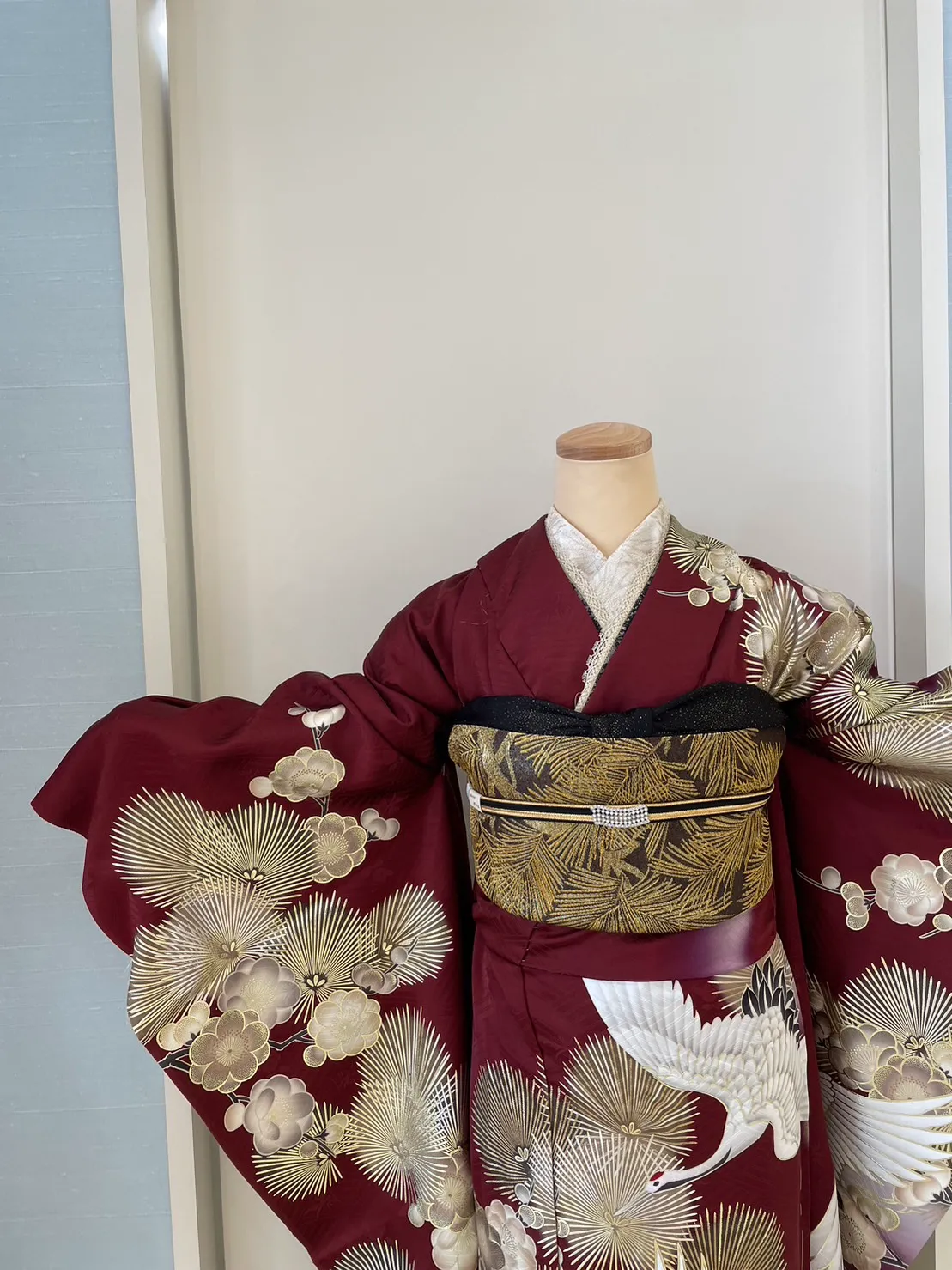 成人式　振袖レンタル　成人式振袖　　ヴィンテージ　オシャレ　イマドキ　大人っぽい　かっこいい　綺麗目　鶴柄　アンティーク調　粋古典