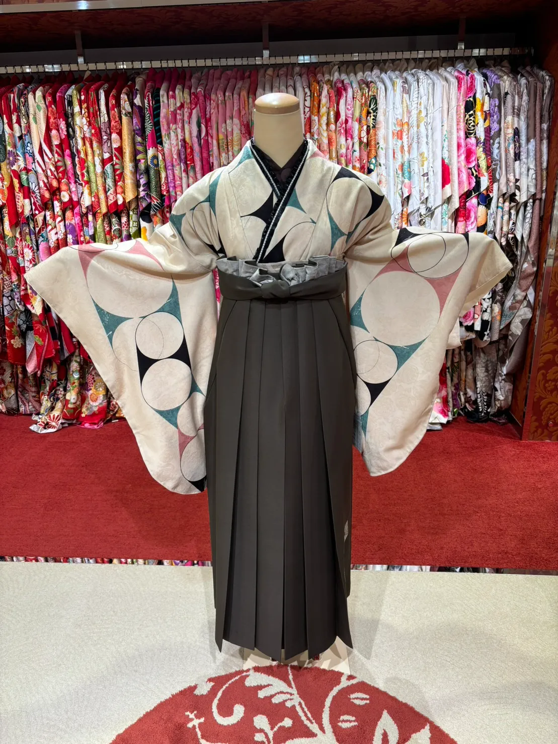 成人式 卒業式 TAKAZEN 袴レンタル