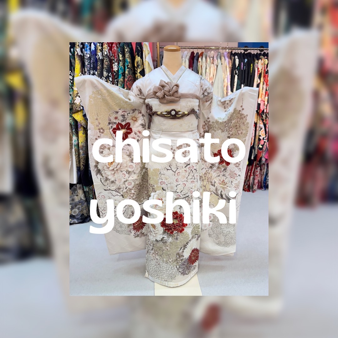 【TAKAZEN姫路店】♡29日　　2025年成人の方必見！！大人気くすみカラーのちいぽぽちゃん振袖のご紹介♡