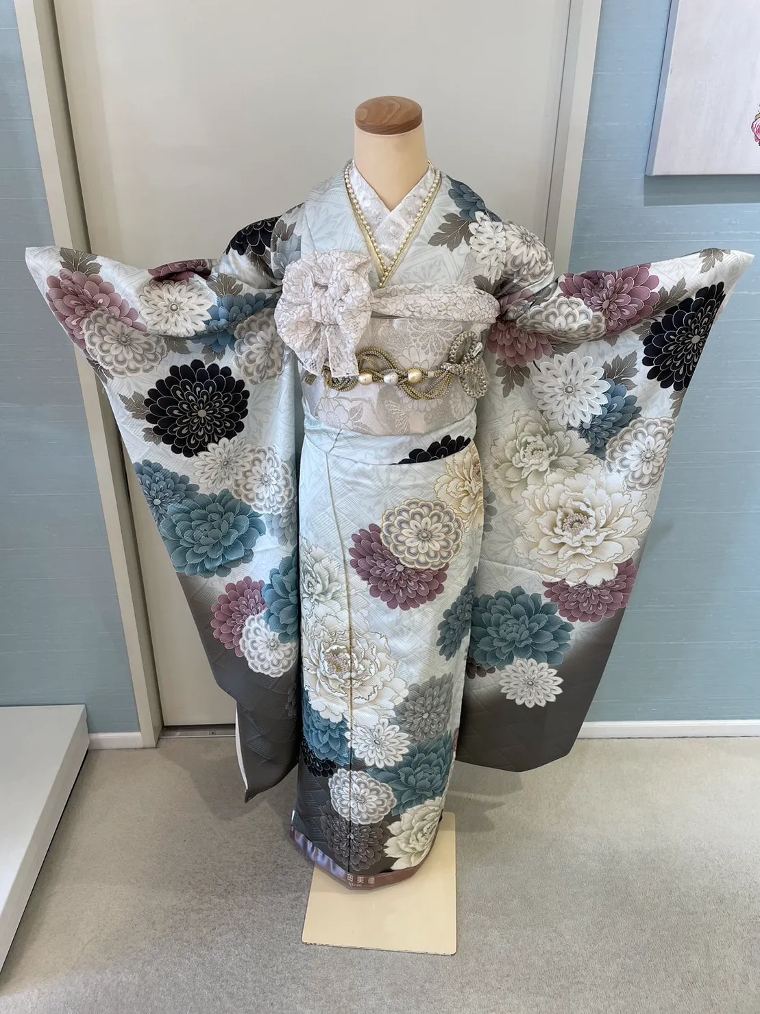 成人式　振袖レンタル　成人式振袖　くすみカラー　みちょぱ　可愛い　イマドキ　オシャレ　大人気！　