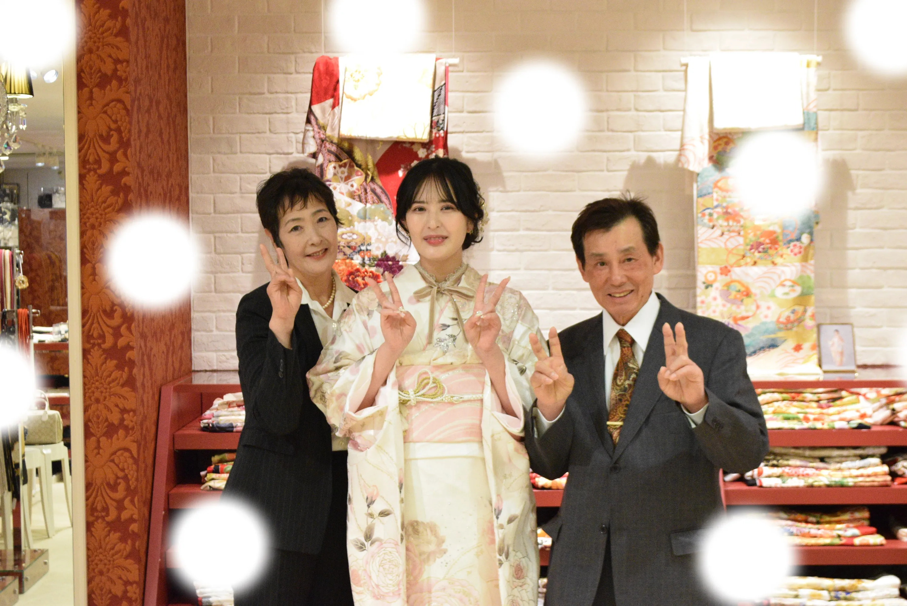 成人式　前撮り　梅田　袴　くすみカラー　かわいい　イマドキ　淡色　古典　タカゼン　撮影
