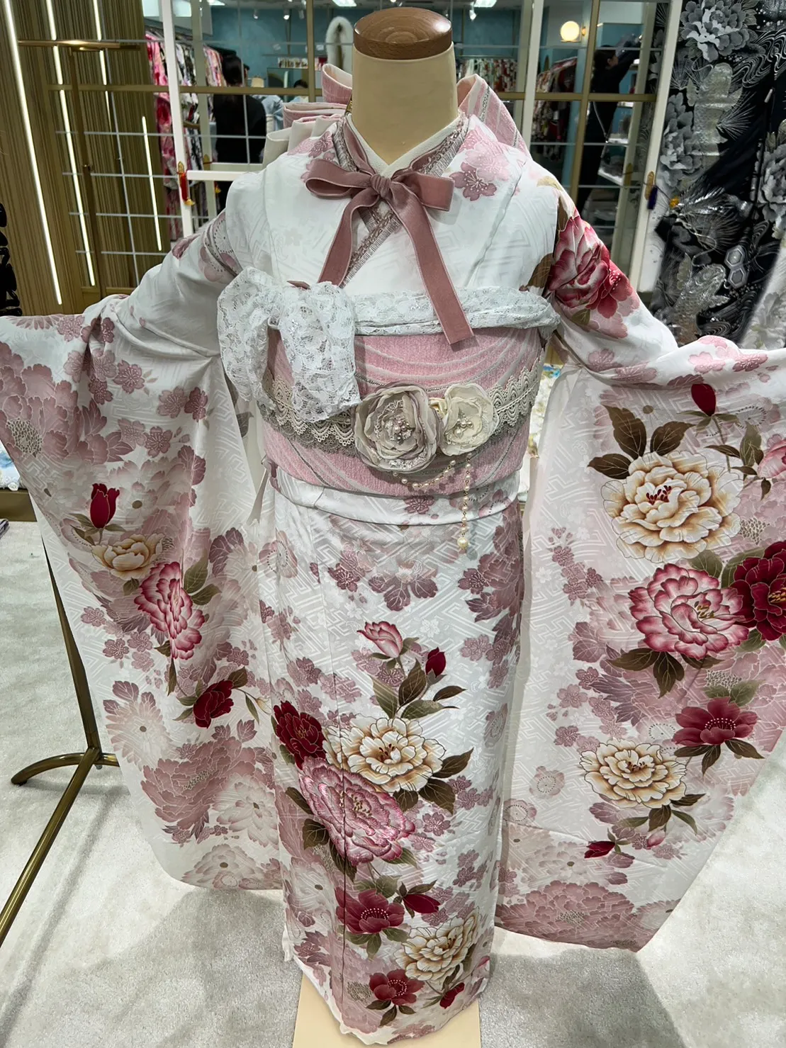 前撮り　振袖　撮影会　成人式　なんば　心斎橋　くすみガーリー　香音　可愛く　ピンク　小物　リボン