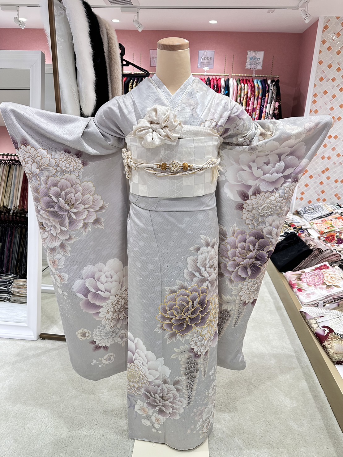 TAKAZEN姫路店　姫路市　成人式　卒業式　袴　振袖　イマドキ振袖　古典柄　口コミ　振袖レンタル　イマドキコーディネート　姫路市振袖レンタル　takazen　2024年成人 2025年成人　成人式　