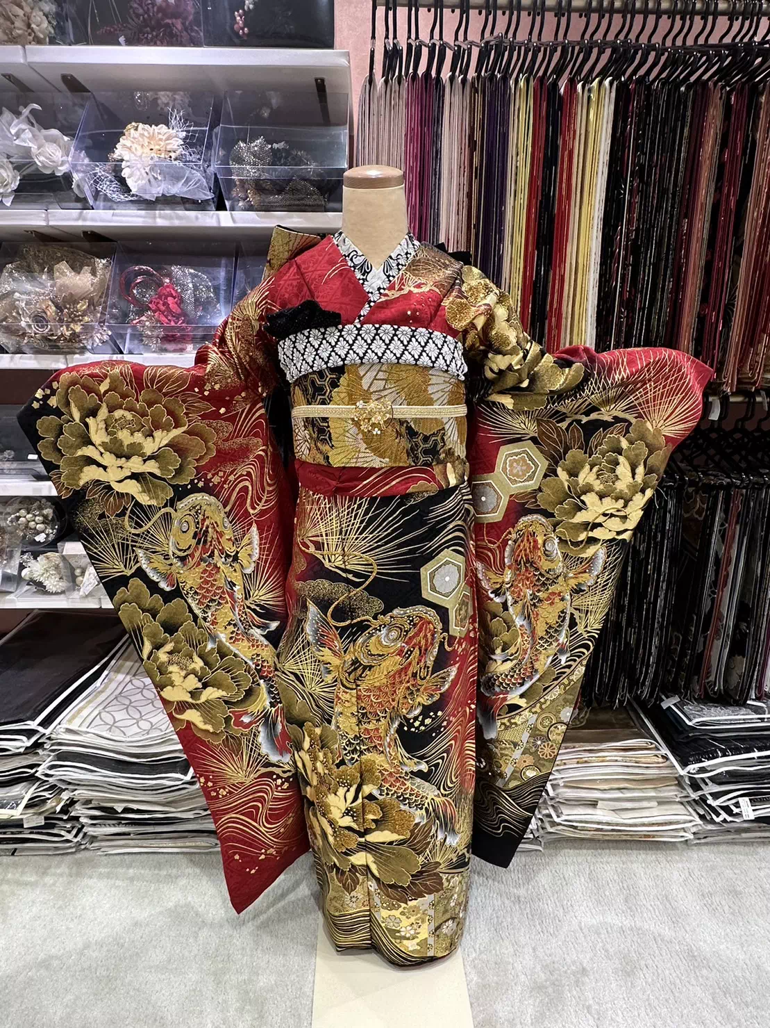 TAKAZEN姫路店　姫路市　成人式　卒業式　袴　振袖　イマドキ振袖　鯉　ジャパンモード