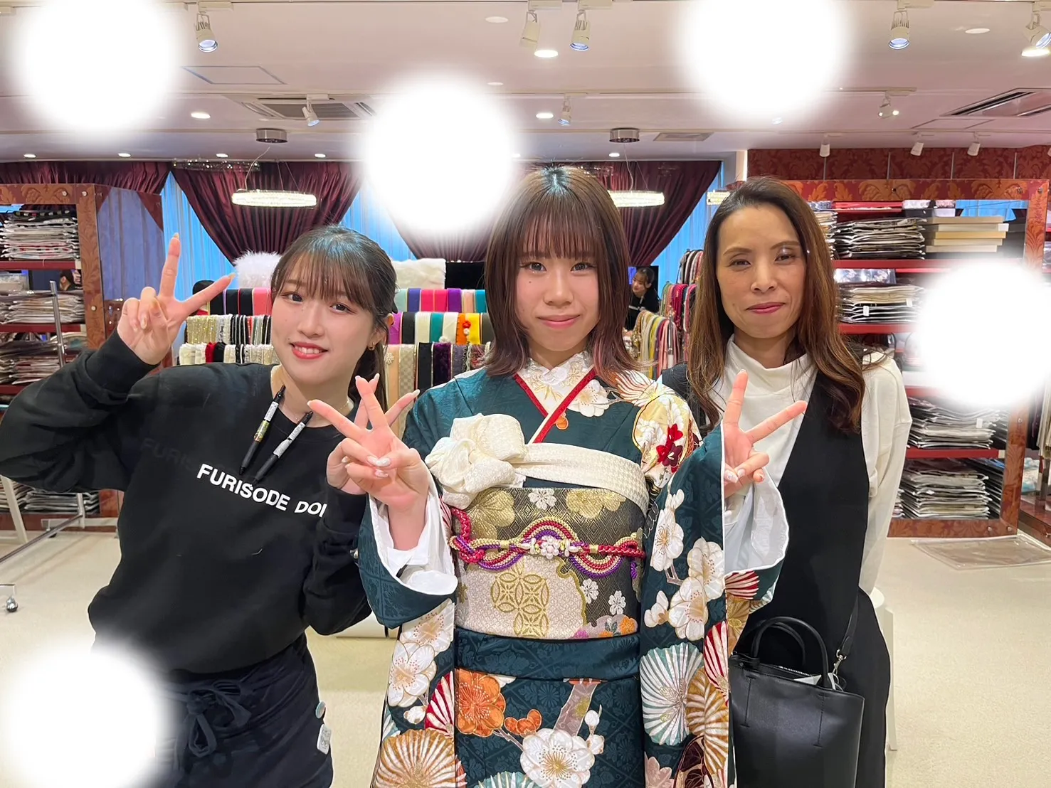 袴レンタル　振袖レンタル　くすみ　キラキラ　かわいい　梅田　大阪　安い　イマドキ　古典　くすみカラー　前撮り　ヴィンテージ　渋い