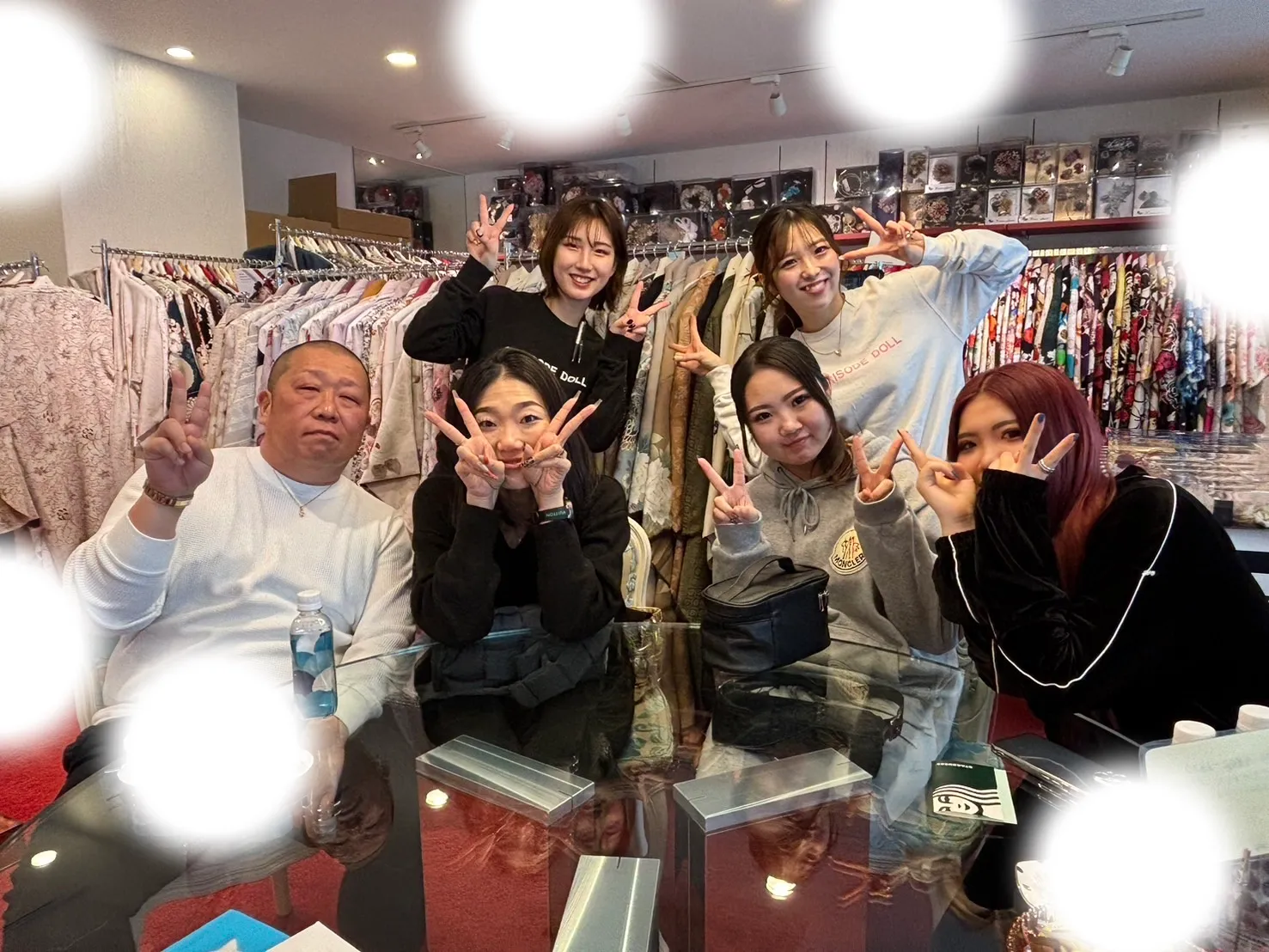 袴　振袖　レンタル　大阪　梅田　安い　かわいい　イマドキ　くすみカラー　レース　オシャレ　派手　被らない　個性的　シンプル　前撮り　ペット可