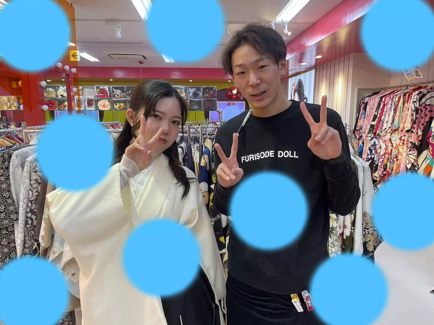 卒業式　袴レンタル　TAKAZEN神戸三宮店　イマドキ　白　黒　かっこいい　おしゃれ