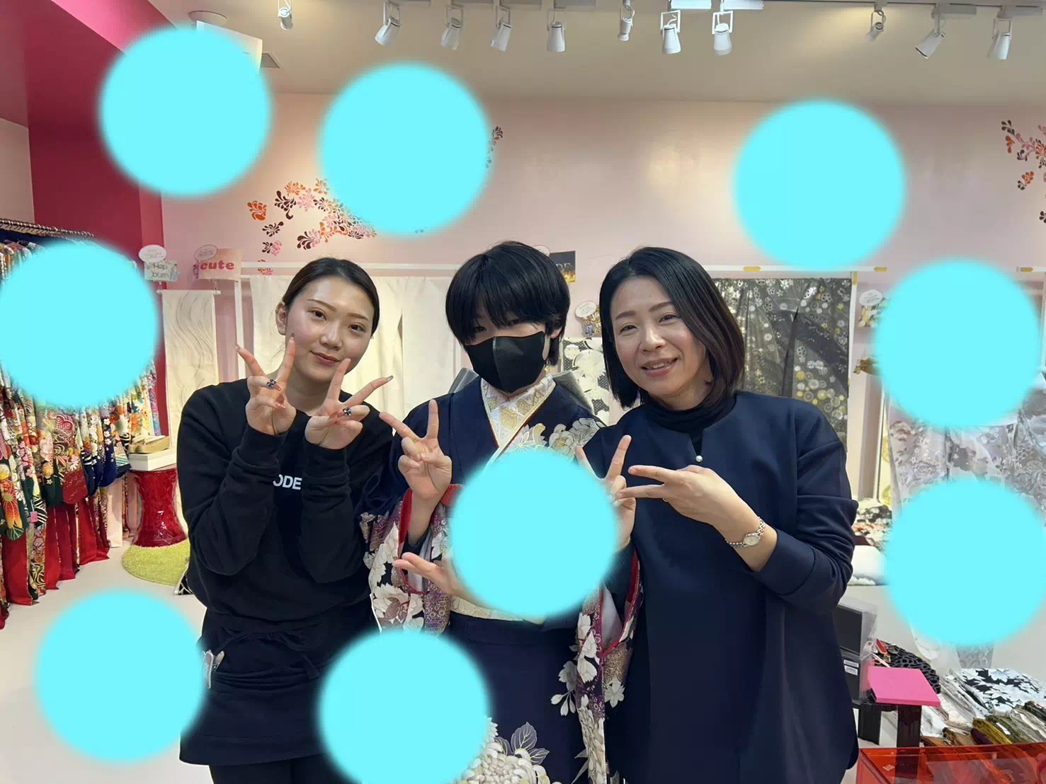 TAKAZEN神戸店　古典柄　振袖レンタル　紺色　成人式　オシャレ　イマドキ