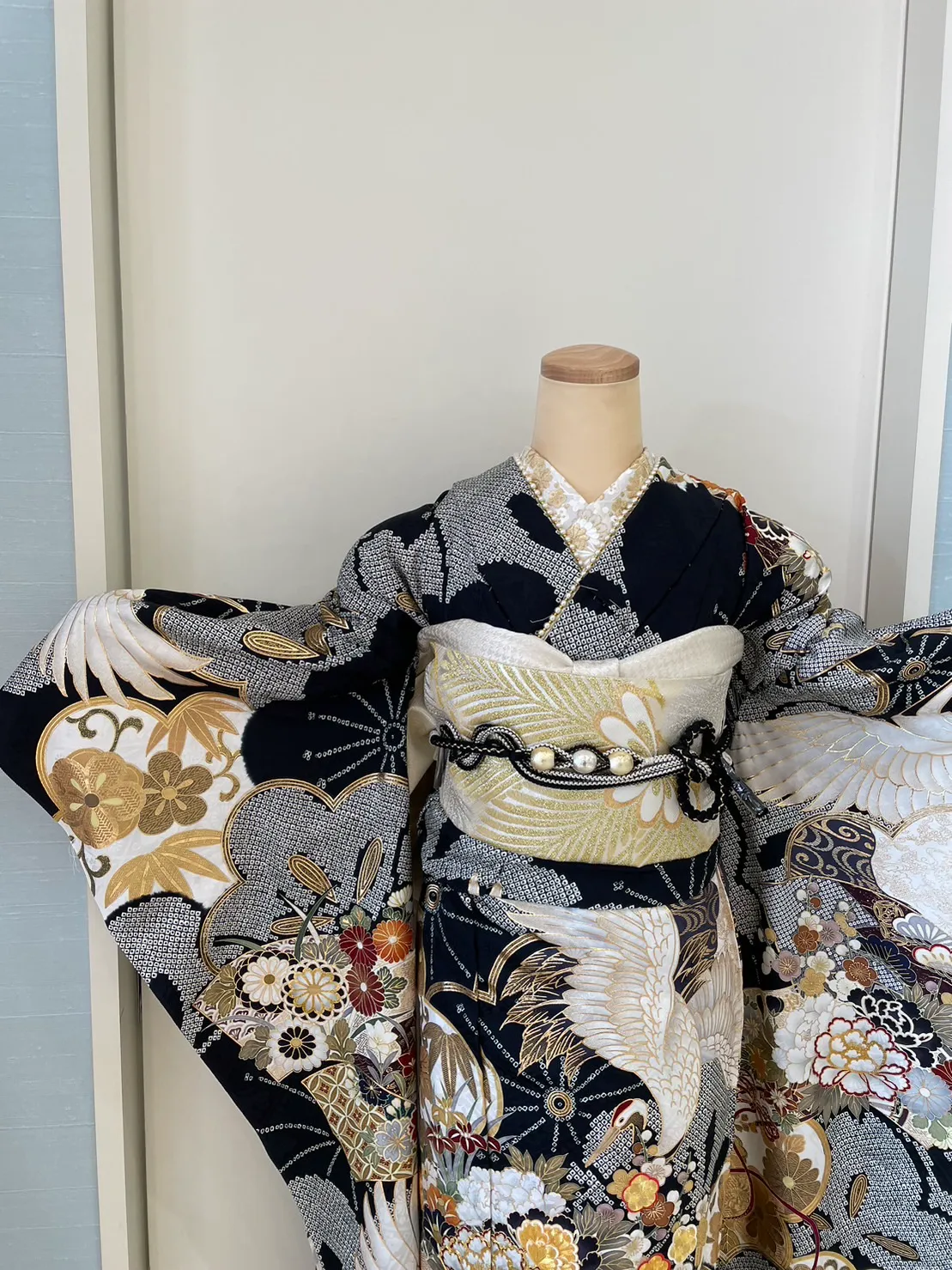 成人式　振袖レンタル　成人式振袖　古典柄　カッコいい　綺麗目　大人っぽい　オシャレ　老若男女大人気！