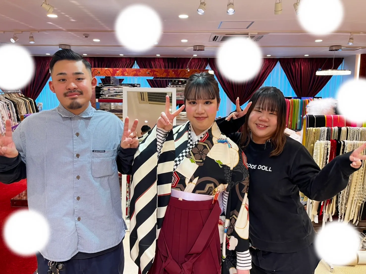 袴レンタル　中村里紗　黒　エンジ