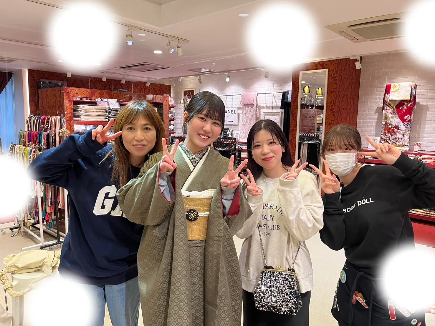 【TAKAZEN大阪梅田本店】♡17日　緑色のおしゃれな無地ヴィンテージのお振袖姫ちゃん♡