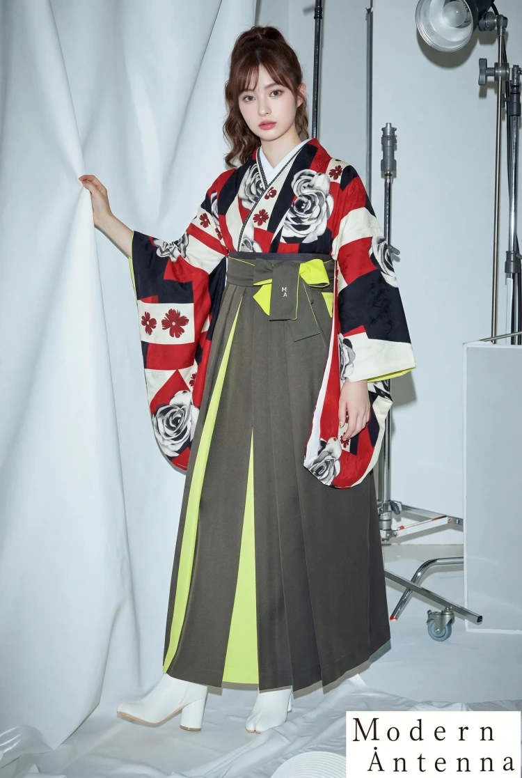 TAKAZENのレンタル袴 モダンアンテナブランド袴　個性的レトロ　赤/ベージュ　アンティーク調　人と被らない　ブーツスタイル【通販可】R25082