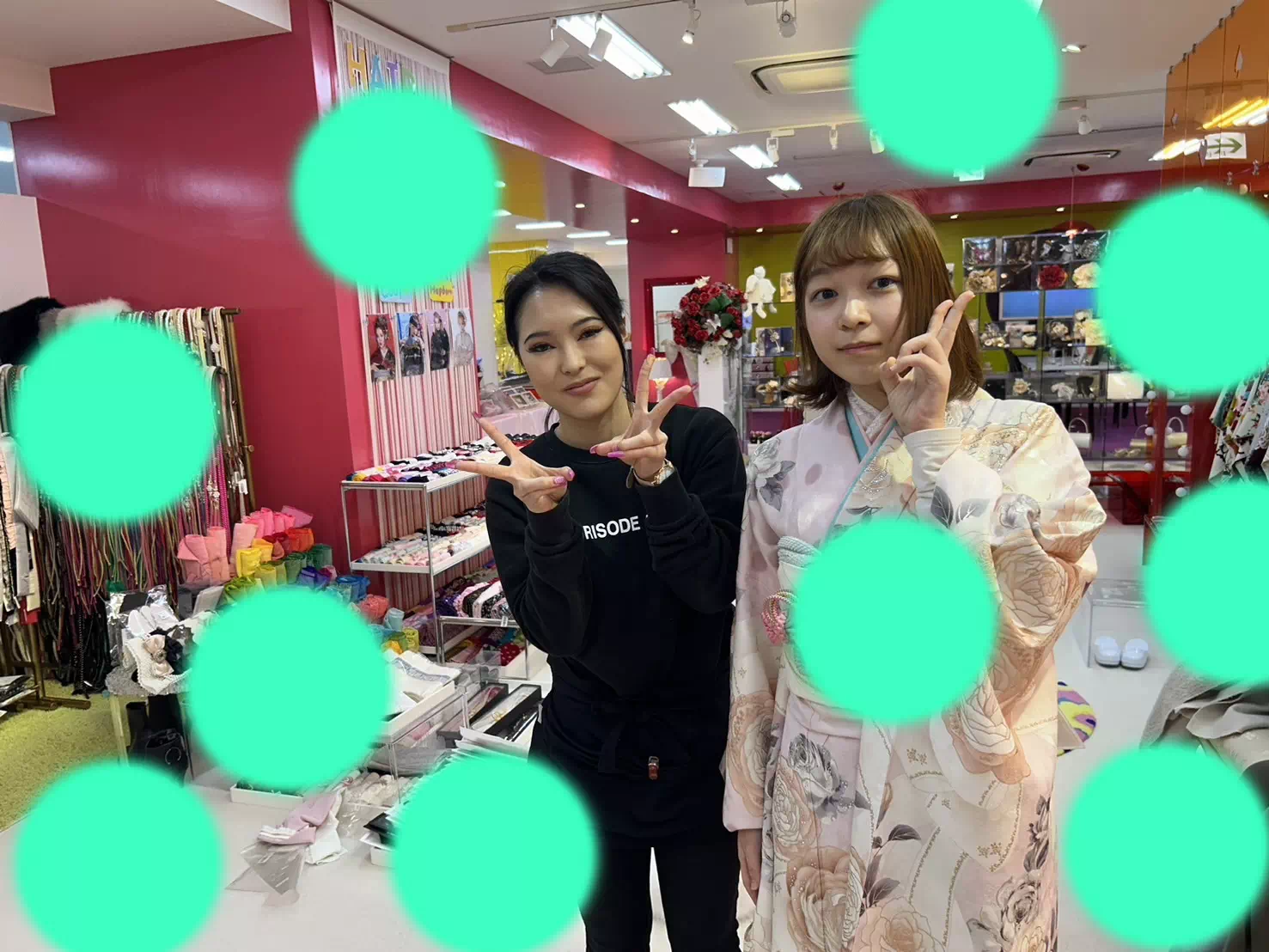 【TAKAZEN神戸三宮店】♡4日　ピンク色のヘップバーンシリーズのお振袖姫ちゃん♡小物もこだわって可愛い仕上がりになりました♡
